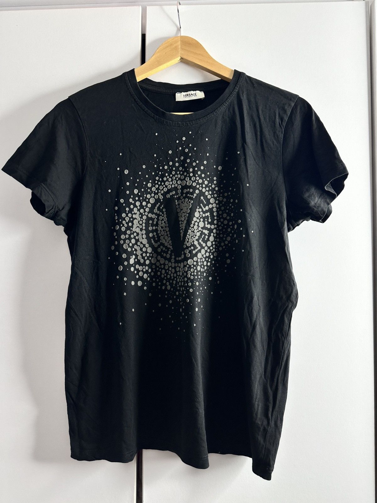 Versace Versace T-shirt black luxury vintage Size S / US 4 / IT 40 - 1 Thumbnail