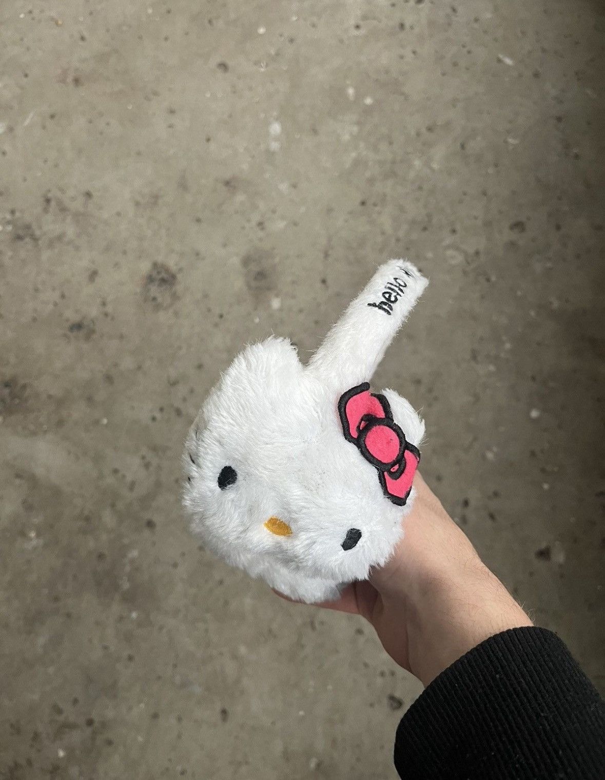 Other Hello Kitty Ear Muffs Size ONE SIZE - 1 Thumbnail