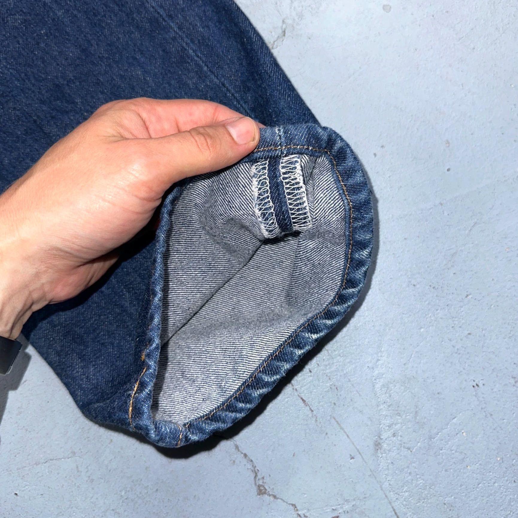 Levi's VINTAGE Levi's 501 Jeans Mens Regular Fit Straight Leg 35x30 Dark Wash 90s USA Denim Size US 35 - 4 Thumbnail