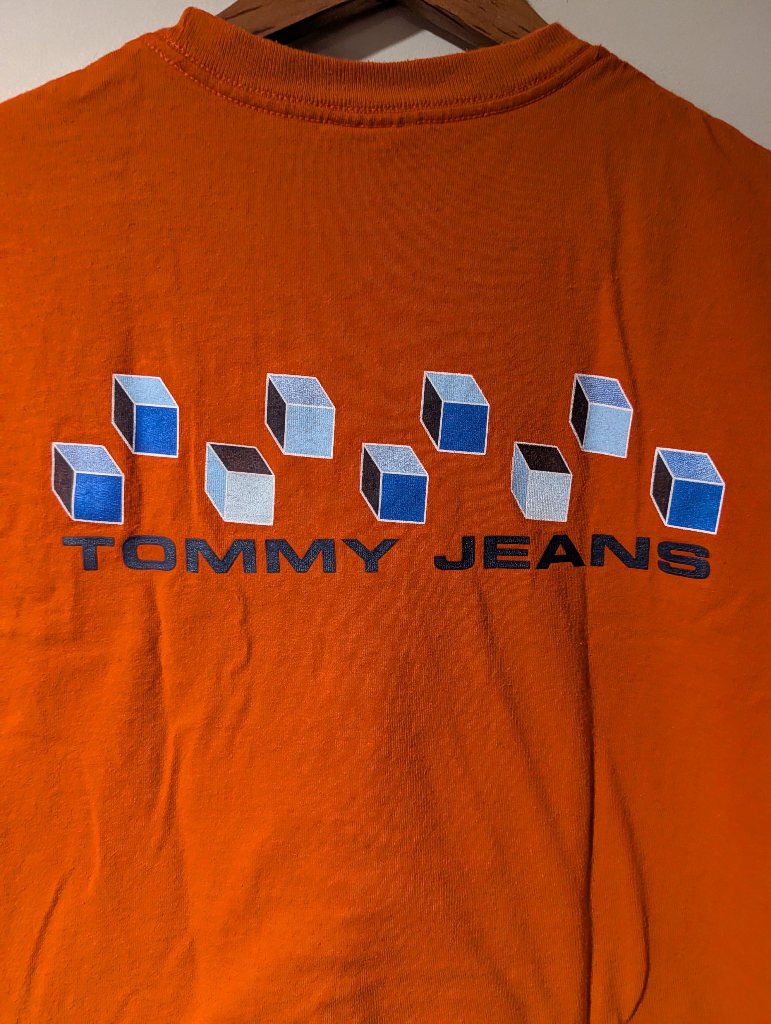Tommy Hilfiger Vintage Tommy Jeans 3D Cube Graphic T-Shirt Made USA Mens Size US S / EU 44-46 / 1 - 2 Thumbnail