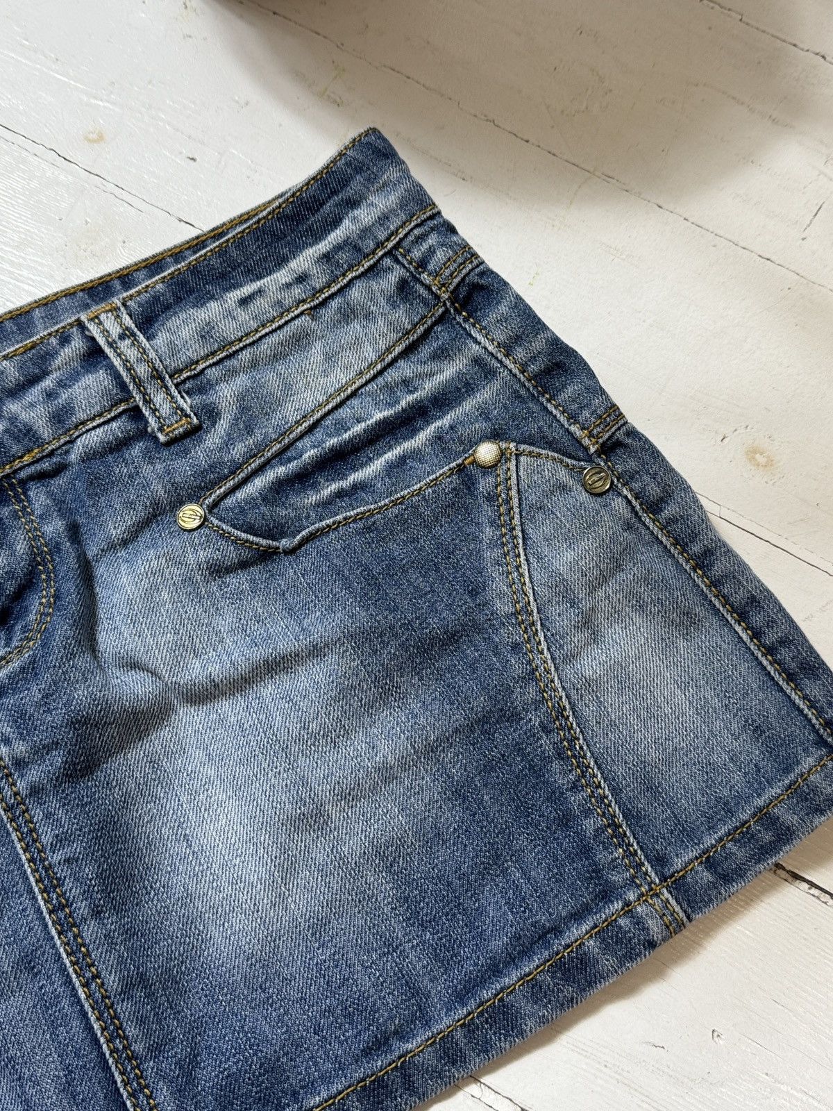 Just Cavalli VINTAGE JUST CAVALLI 2000s MINI DENIM SKIRT Size 30" / US 8 / IT 44 - 6 Thumbnail
