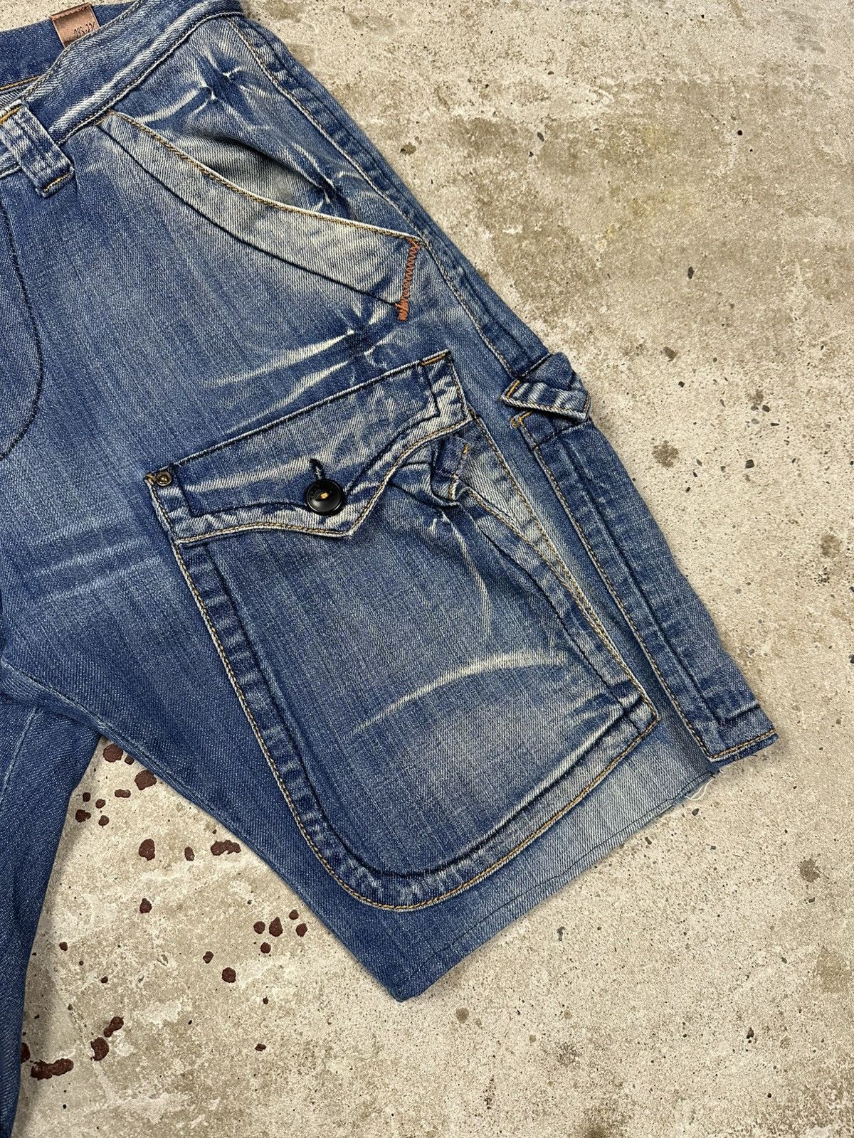 Japanese Brand Vintage Y2K Take Two Upgrade Cargo Denim Shorts Jeans Japan Size US 32 / EU 48 - 5 Thumbnail