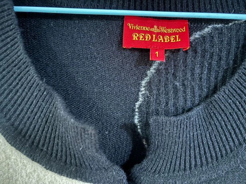 Vivienne Westwood Vivienne Westwood A wool knit cardigan Size S / US 4 / IT 40 - 4 Thumbnail