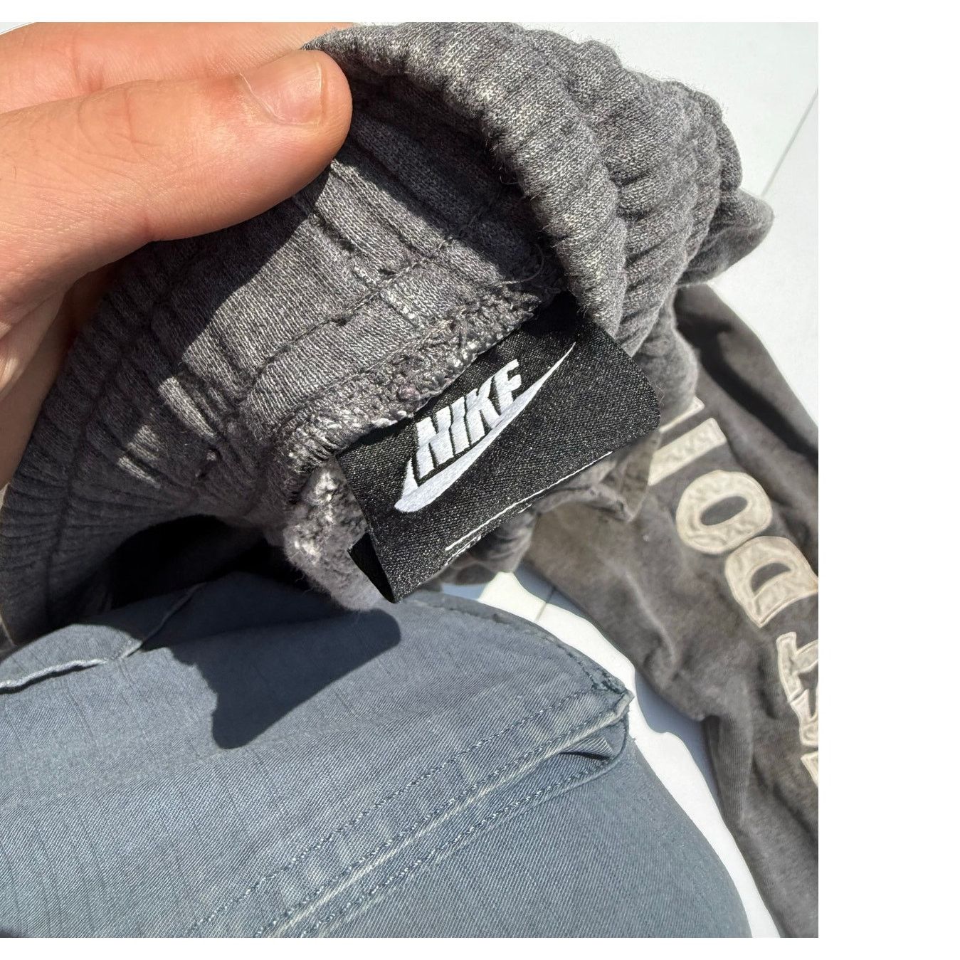 Nike Nike Gray Pants Size US 35 - 2 Thumbnail