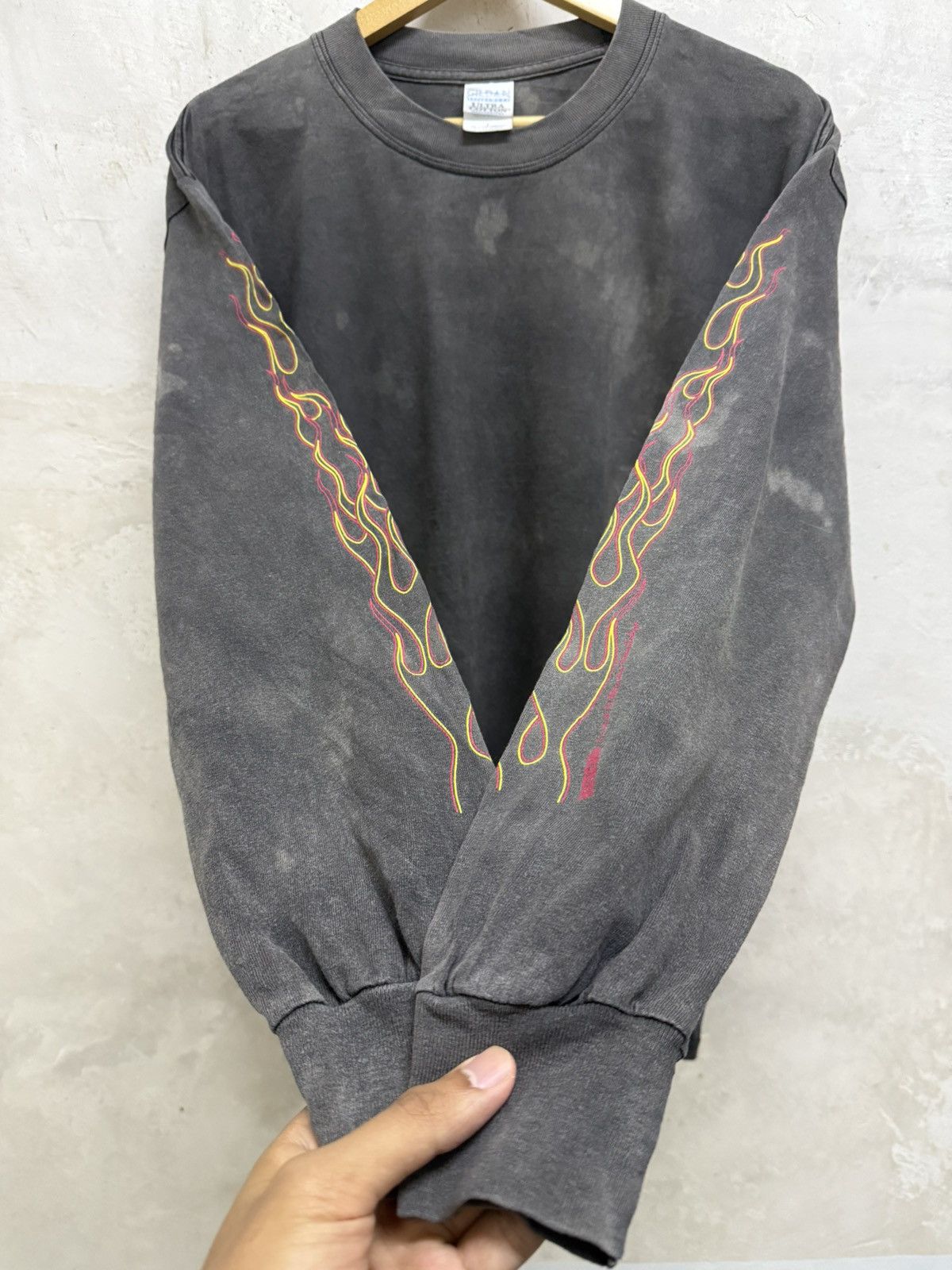 Vintage Sun Faded Flames Thrashed Long Sleeve Tees Size US L / EU 52-54 / 3 - 4 Thumbnail