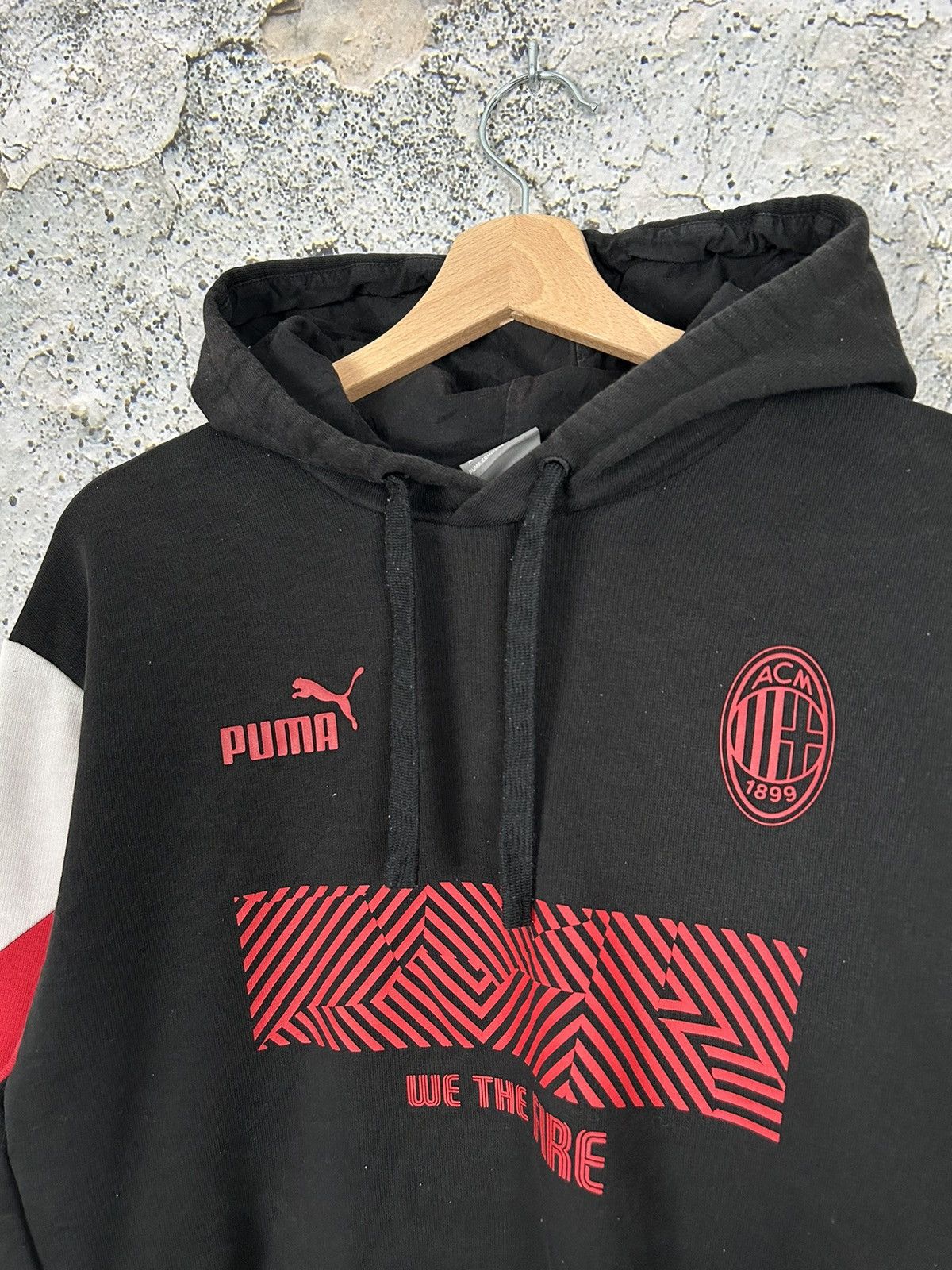 Puma AC Milan Soccer Football Hoodie Vintage Puma Streetwear Size US M / EU 48-50 / 2 - 3 Thumbnail