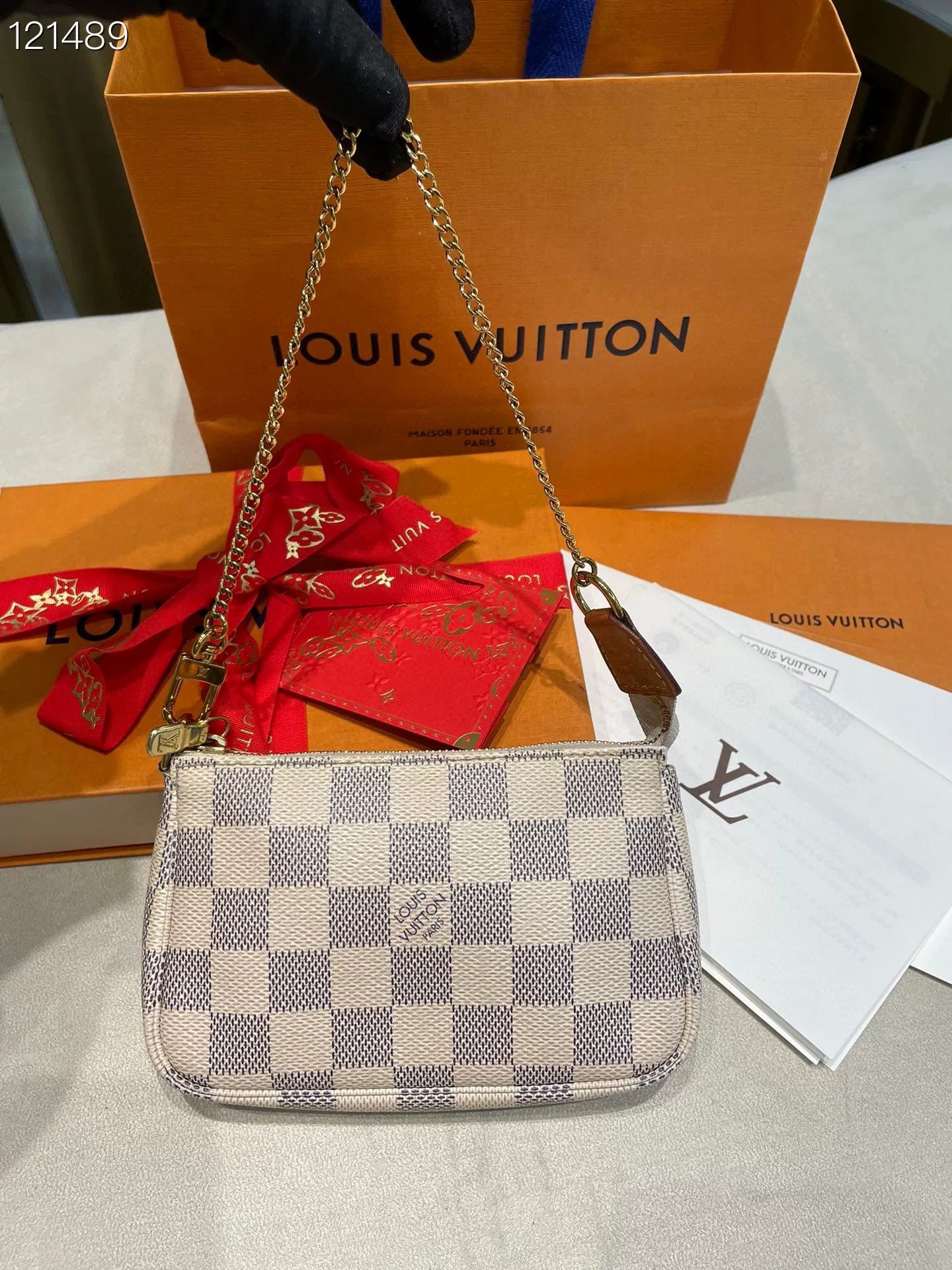 Louis Vuitton LV White Damier Mini Mahjong Coin Purse Size ONE SIZE - 1 Thumbnail