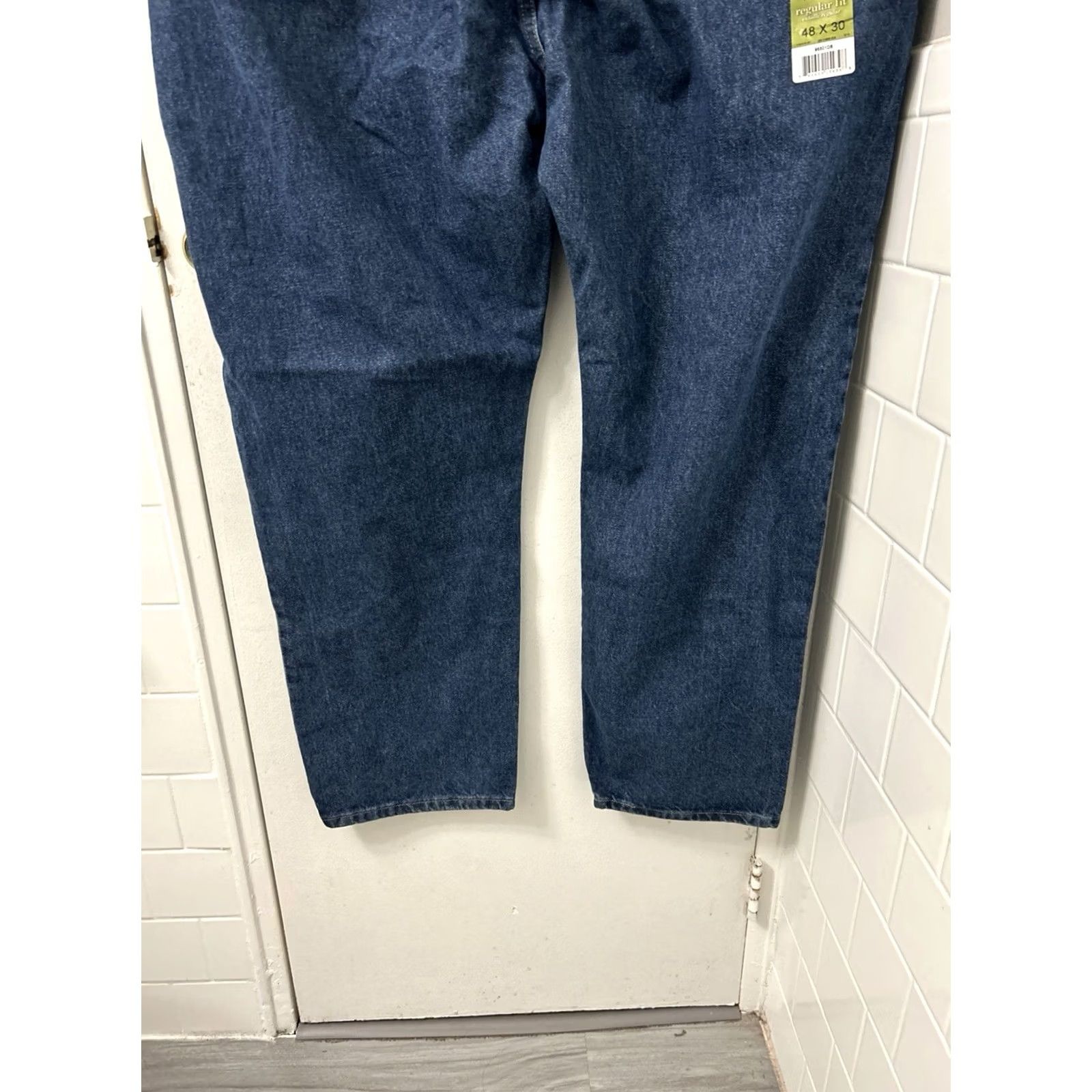 Wrangler VINTAGE is not applicable; Wrangler Five Star Jeans Mens 48x30 Blue Regular Fit Straight Leg Denim NWT Size US 32 / EU 48 - 3 Thumbnail