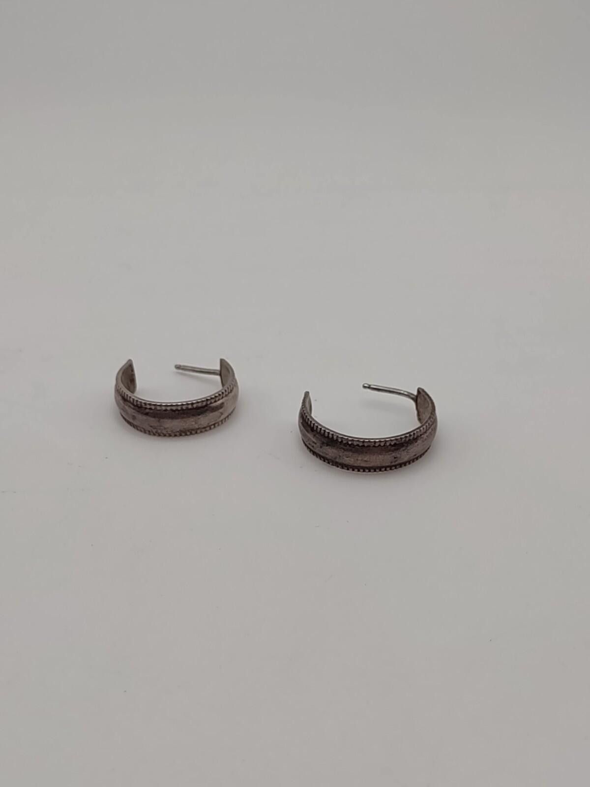 The Unbranded Brand Vintage Sterling Silver Beaded J-Hoop Earrings - 4.61g Size ONE SIZE - 3 Thumbnail