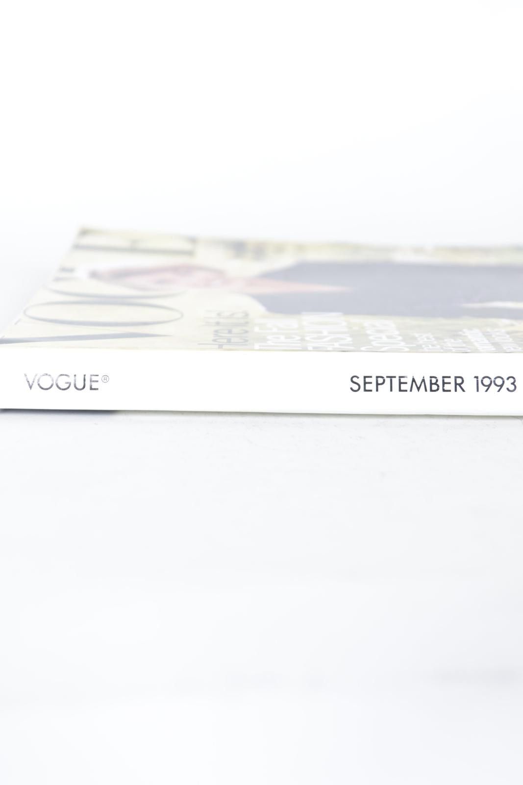 Vogue 93' Vogue September Linda Evangelista Magazine Size ONE SIZE - 3 Thumbnail