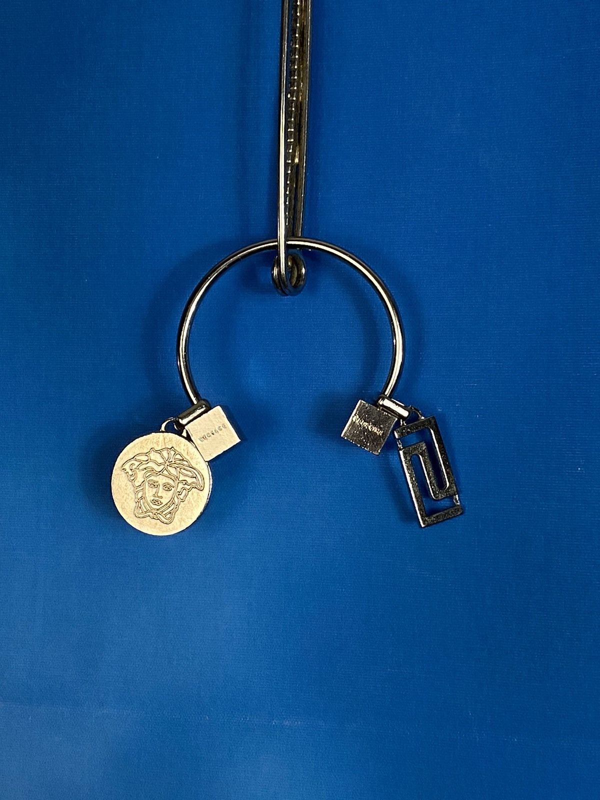 Versace Versace medusa silver metal bracelet Size ONE SIZE - 2 Thumbnail