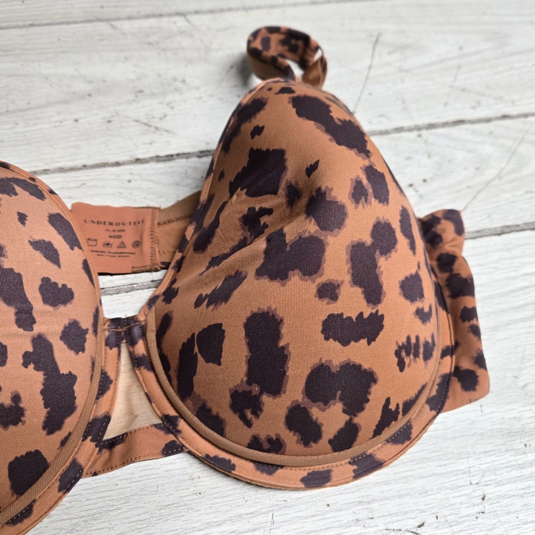 Vintage VINTAGE Not Used? Underoutfit Bra Molded Cup Underwire Animal Print Adult Women's 40D Brown Balconette 40D Women Bra Size ONE SIZE - 2 Thumbnail