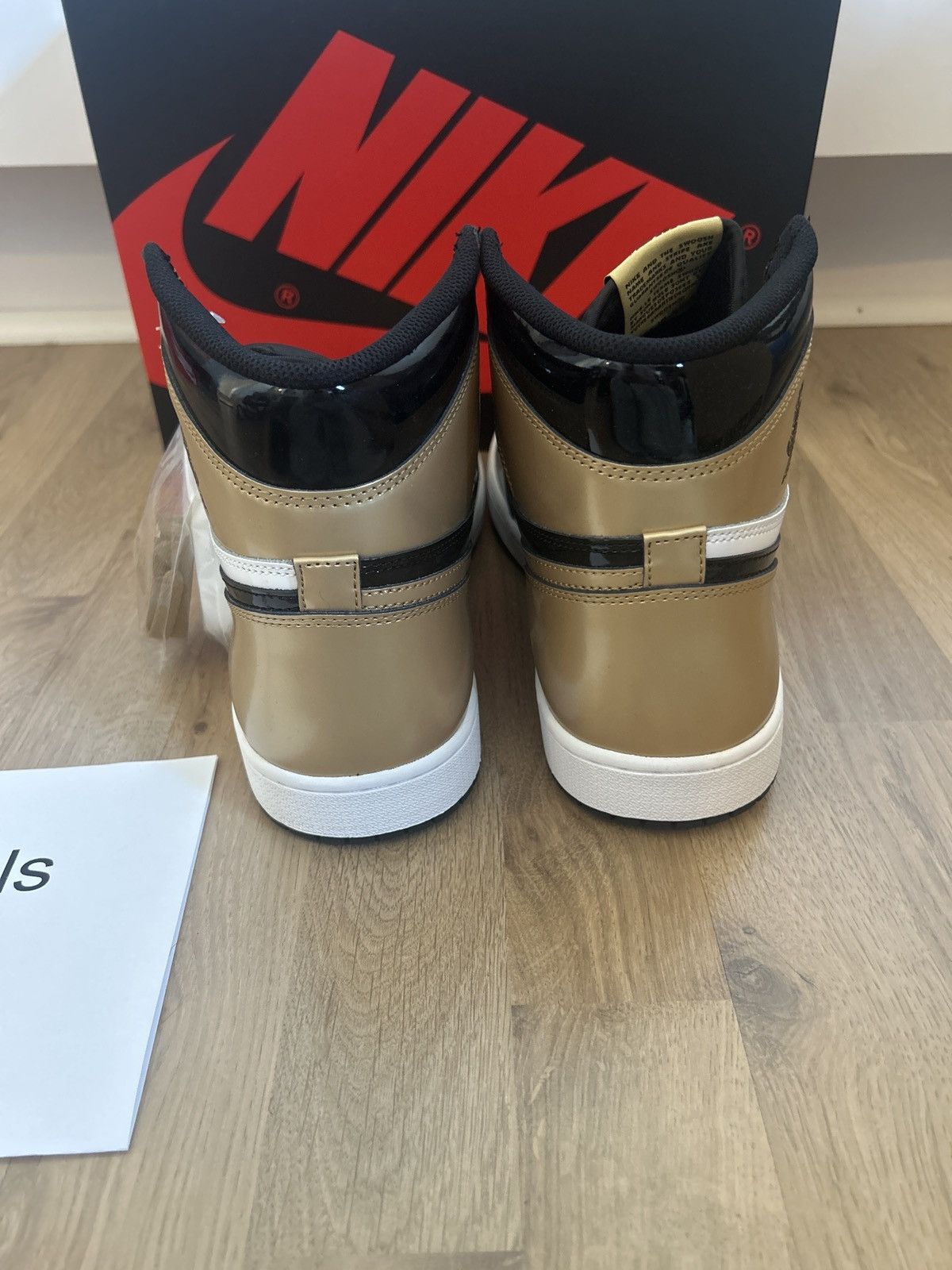 Jordan Brand Jordan 1 High NRG Patent Gold Toe Size US 13 / EU 46 - 3 Thumbnail