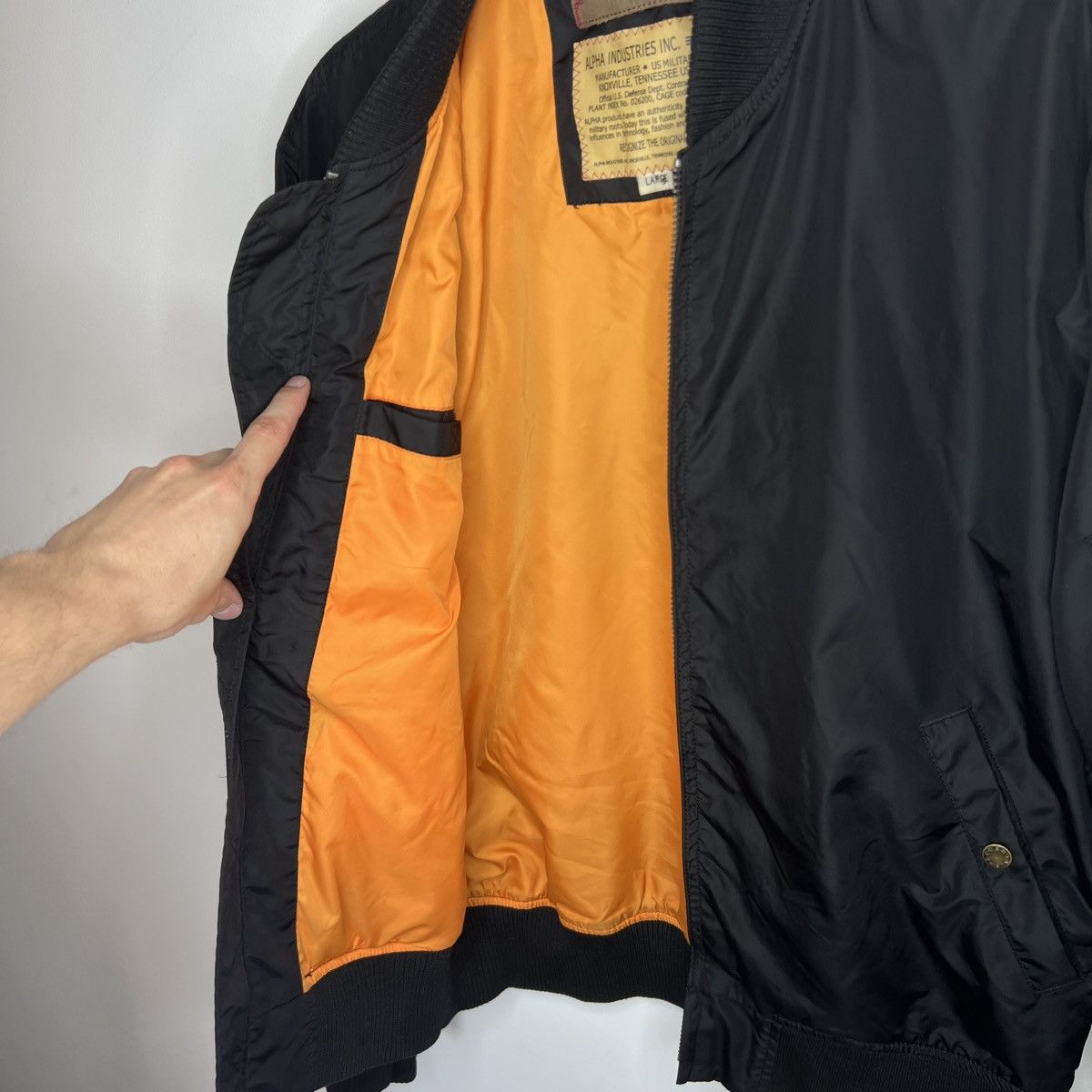 Alpha Industries Alpha Industries Bomber Jacket MA-1 Black Nylon L size Size US L / EU 52-54 / 3 - 7 Thumbnail