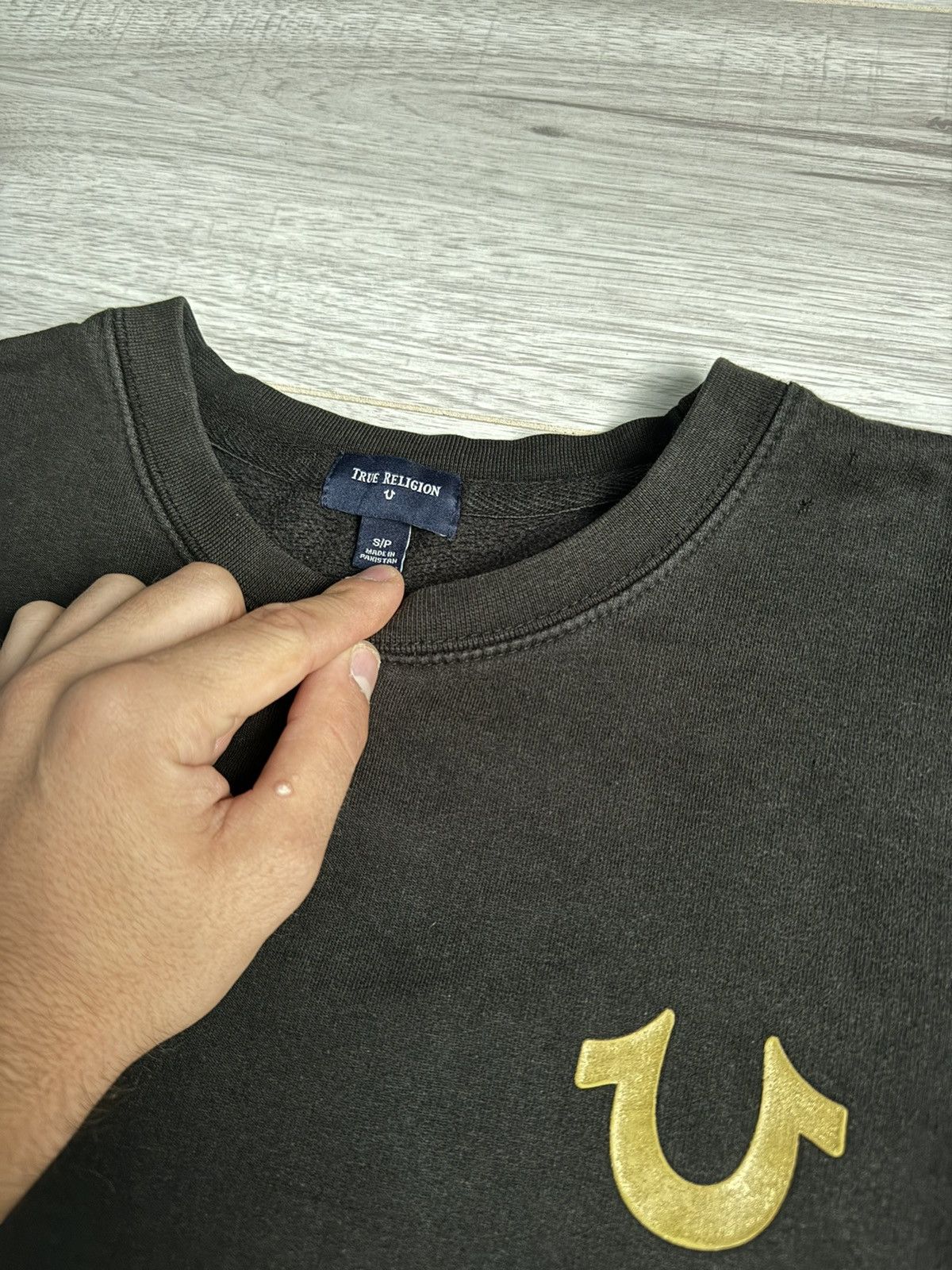 True Religion × Vintage 🧲 Vintage True Religion Back logo sweatshirt Size US S / EU 44-46 / 1 - 3 Thumbnail
