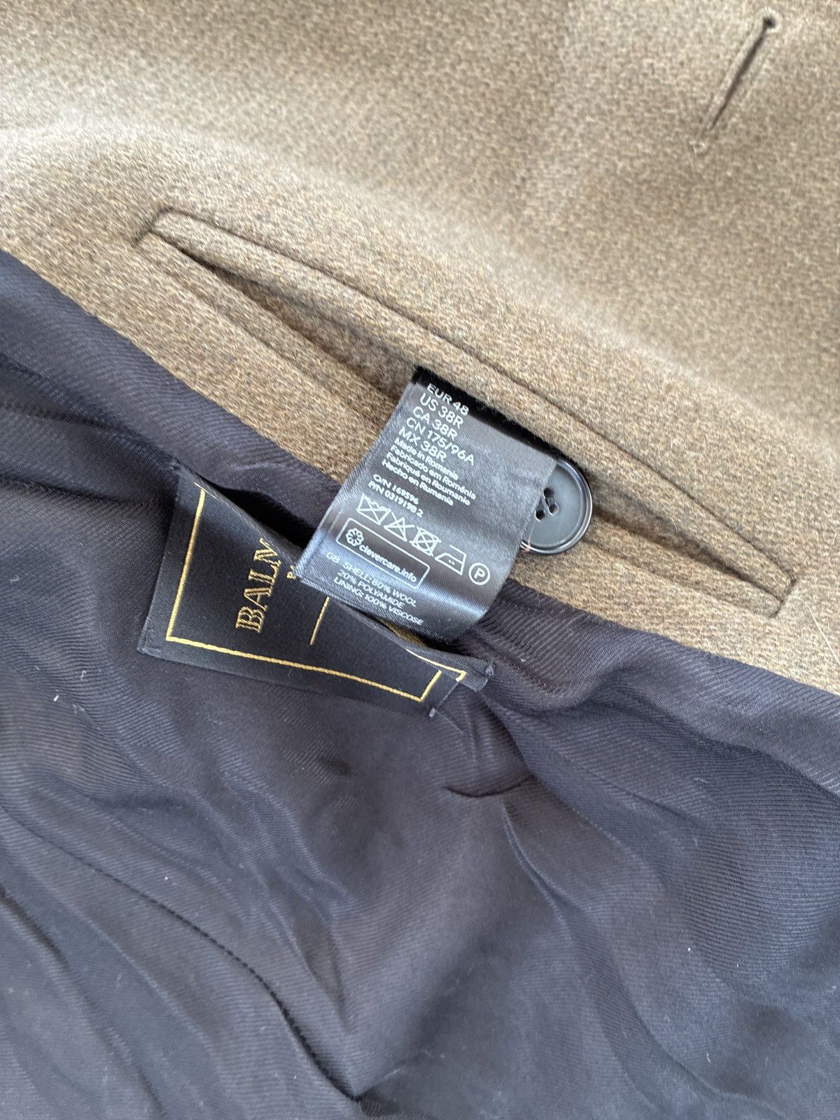 Balmain × H&M Balmain H&M coat Size US M / EU 48-50 / 2 - 4 Thumbnail