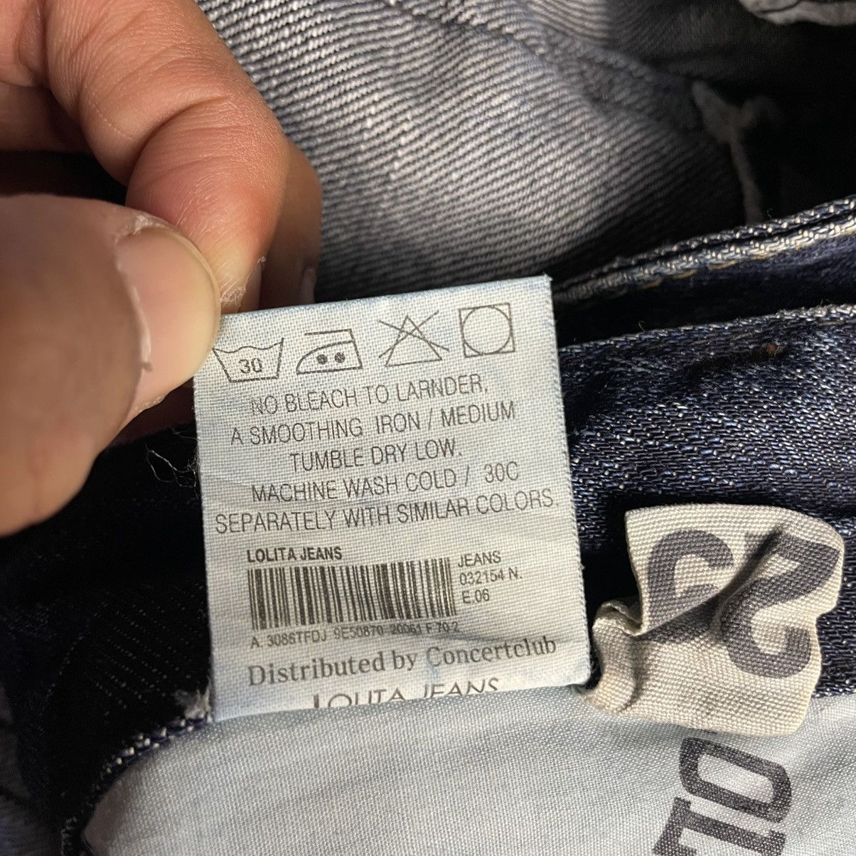 If Six Was Nine × Japanese Brand × Le Grande Bleu (L.G.B.) 🇯🇵 LOLITA WASHED EXOTIC BUCKLE VINTAGE DENIM PANTS Size US 30 / EU 46 - 17 Thumbnail