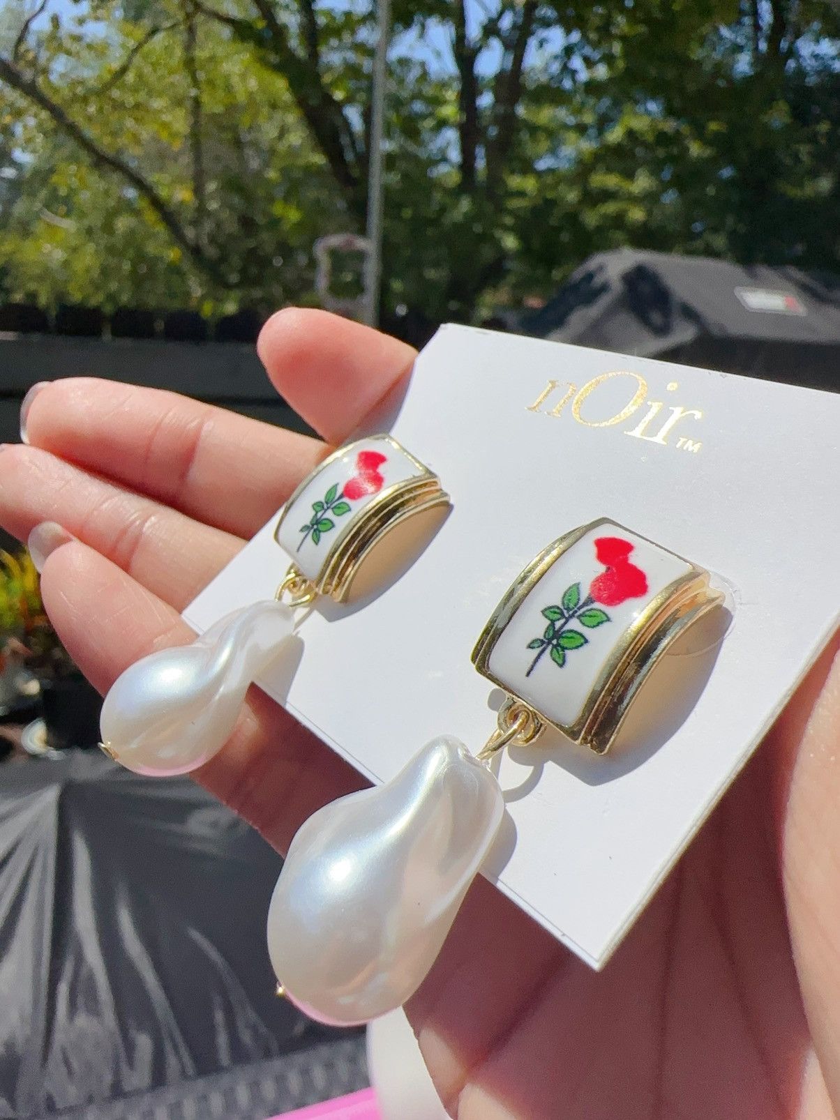 Designer Noir gold tone red rose frame white pearl drop earrings Size ONE SIZE - 3 Thumbnail
