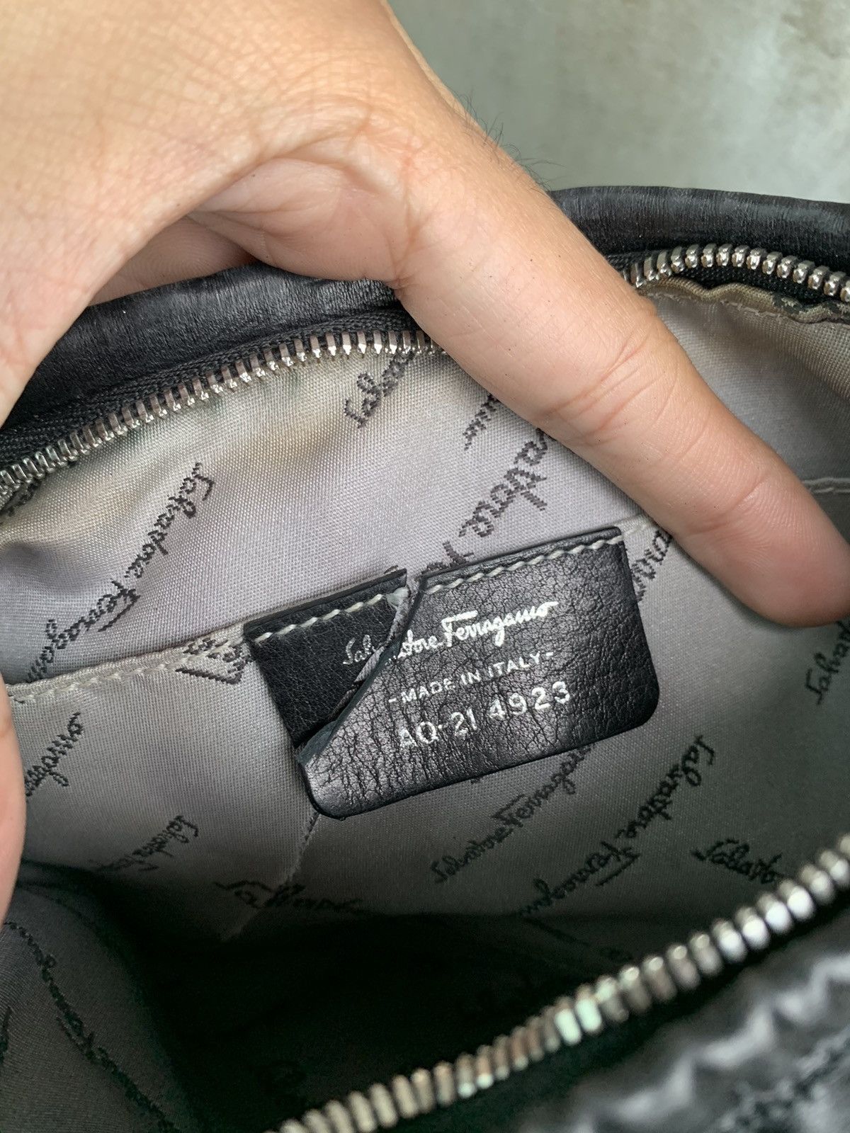 Salvatore Ferragamo Snake Chain Shoulder Bag Size ONE SIZE - 7 Thumbnail