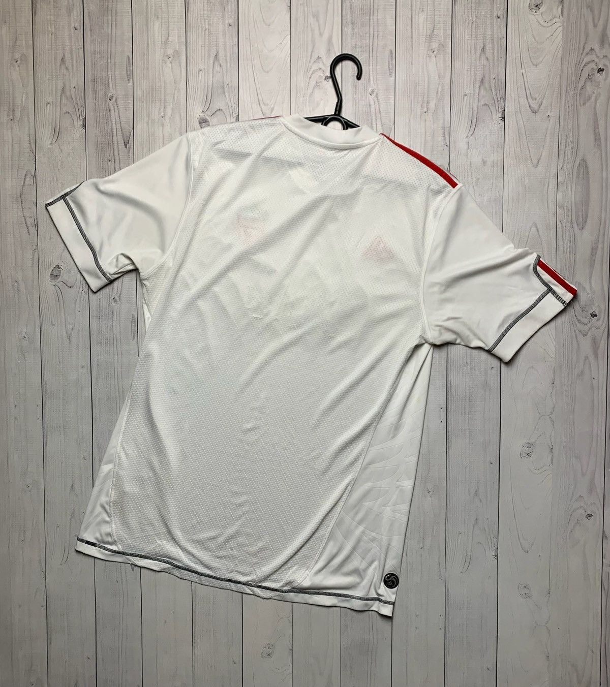 Vintage Vintage adidas Liverpool soccer jersey size L Size US L / EU 52-54 / 3 - 8 Thumbnail