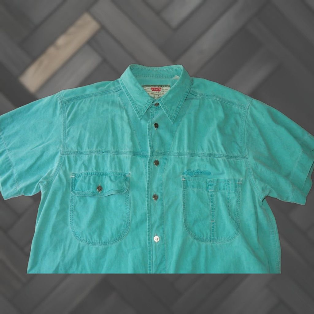 Levi's VTG Levi's Men's Button-Up Shirt Size M Short Sleeve Green Cotton Denim 22W 16.5S 31.5L Size US M / EU 48-50 / 2 - 1 Thumbnail