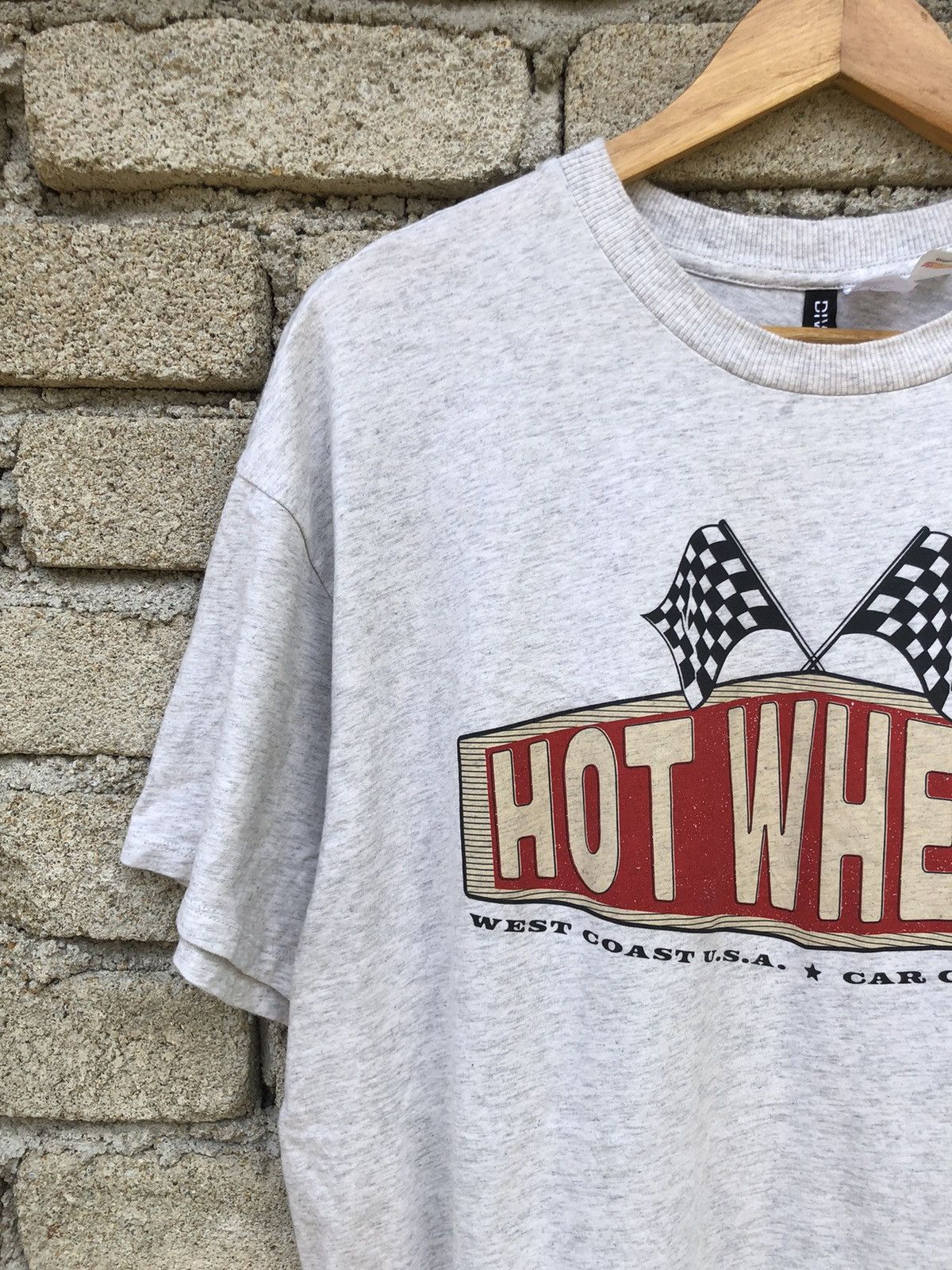 Vintage Divided X Hotwhells 1968 Loop Ahead Racing Tour Tee Size US L / EU 52-54 / 3 - 15 Thumbnail