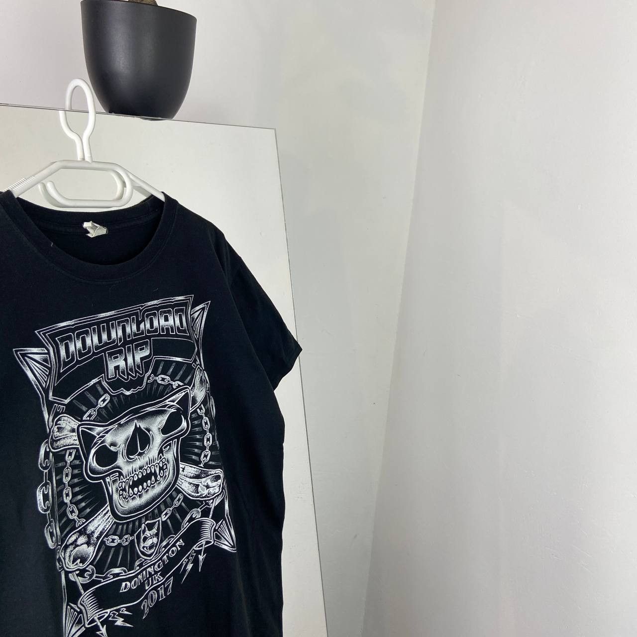 Band Tees Vintage Y2K Download Festival Rip Rock T-Shirt Size US L / EU 52-54 / 3 - 2 Thumbnail
