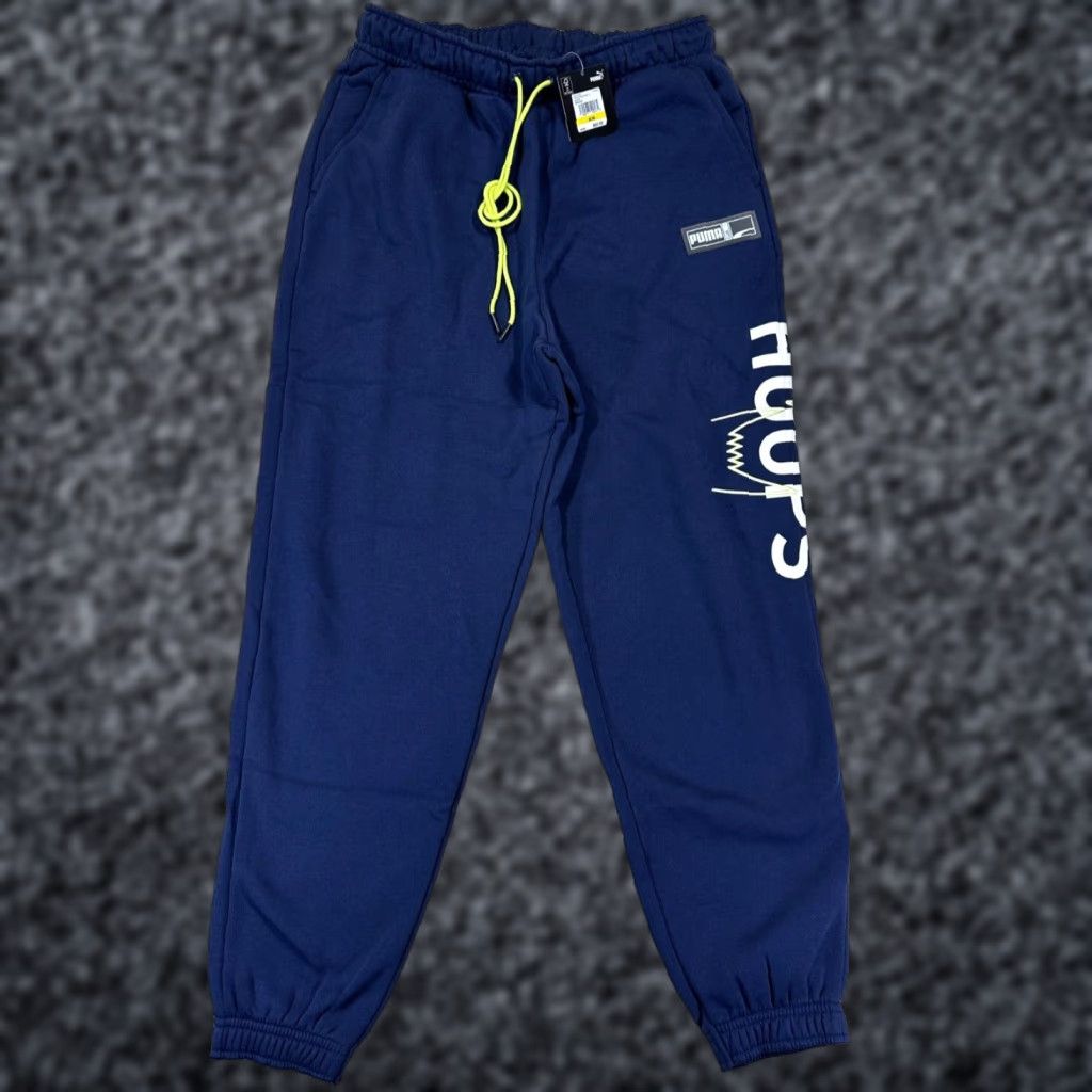 **Puma Men's Size M Peacoat Navy Blue Sweatpants** User: **New Puma Men's Size M Navy Blue Peacoat Sweatpants**