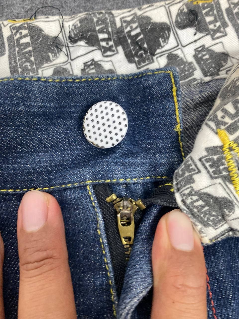 Xlarge xlarge selvedge distressed denim nice design Size US 35 - 11 Thumbnail