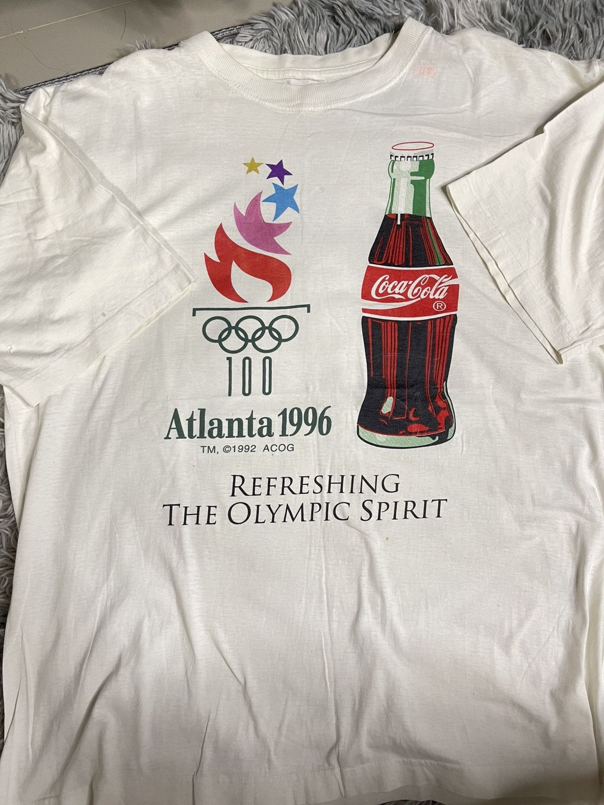 Vintage COCA COLA ATLANTA 1996 REFRESHING THE OLYMPIC SPIRIT Tee Size US XL / EU 56 / 4 - 3 Thumbnail