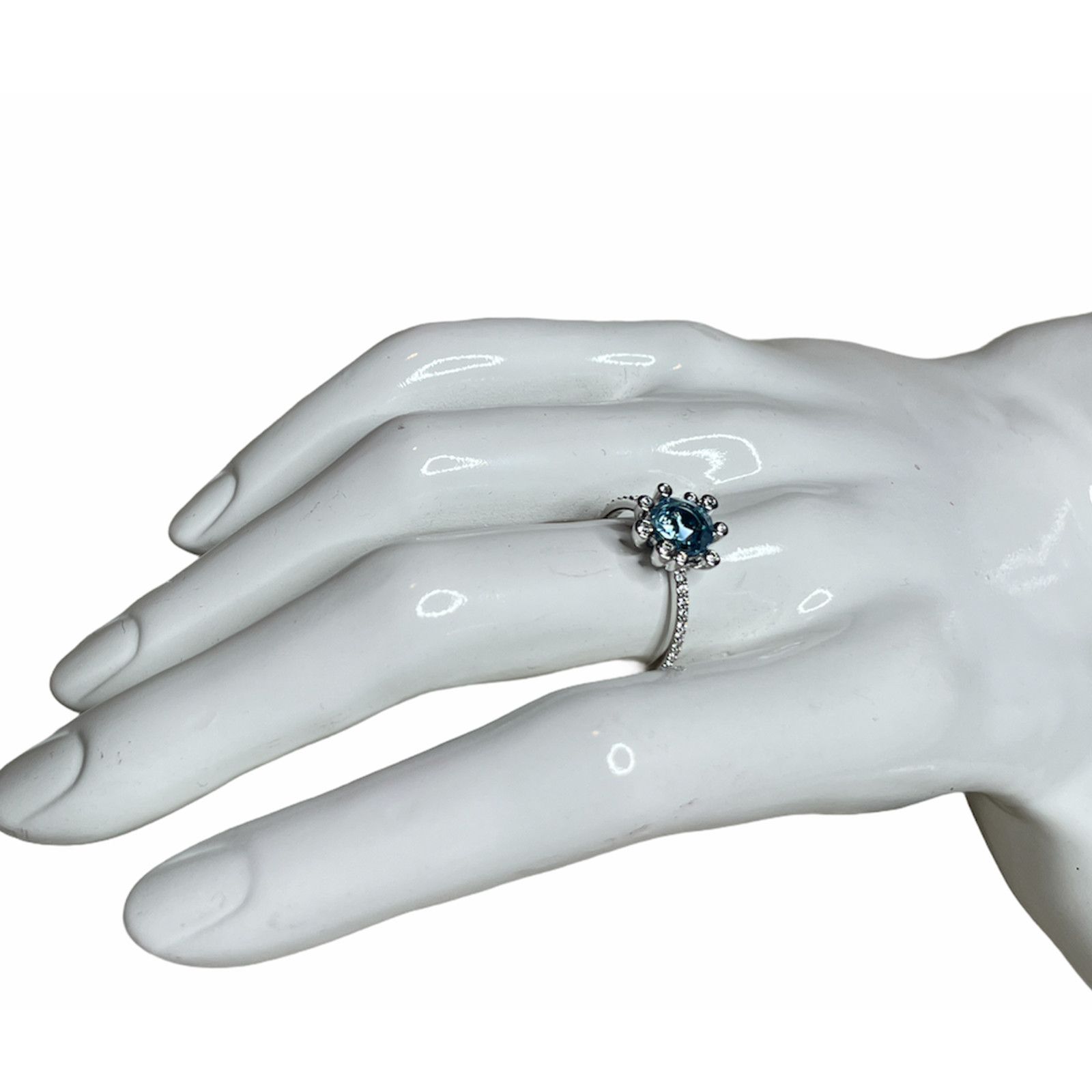 Swarovski Swarovski Olive Ring Aqua, Rhodium plated EUR 52 / USA 6 Size ONE SIZE - 6 Thumbnail