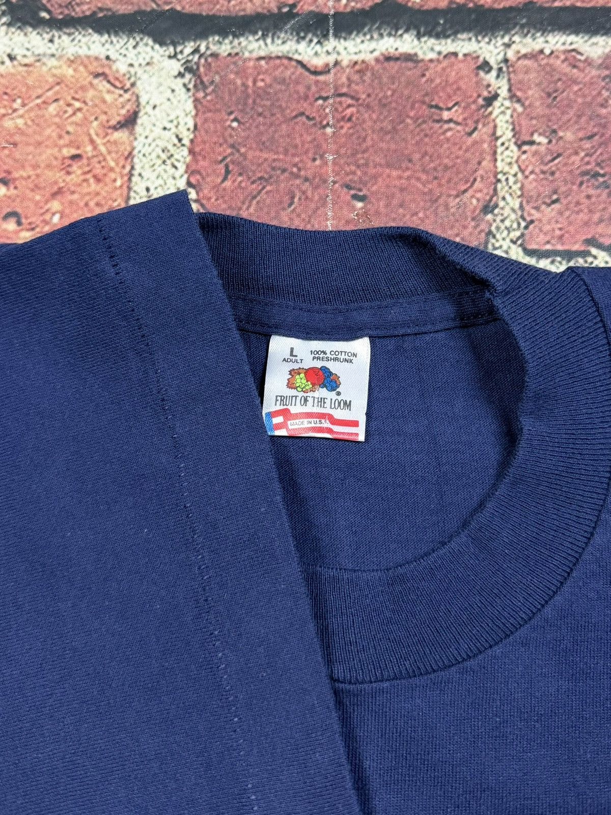 Fruit Of The Loom Vintage 90s Carlow University Carlow Dad Single Stitch Tee Size US L / EU 52-54 / 3 - 6 Thumbnail