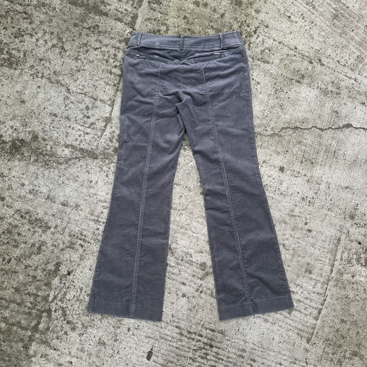 St. John Vintage Women’s Velvet John low-rise jeans Flared Y2K Size 34" / US 12 / IT 48 - 4 Thumbnail