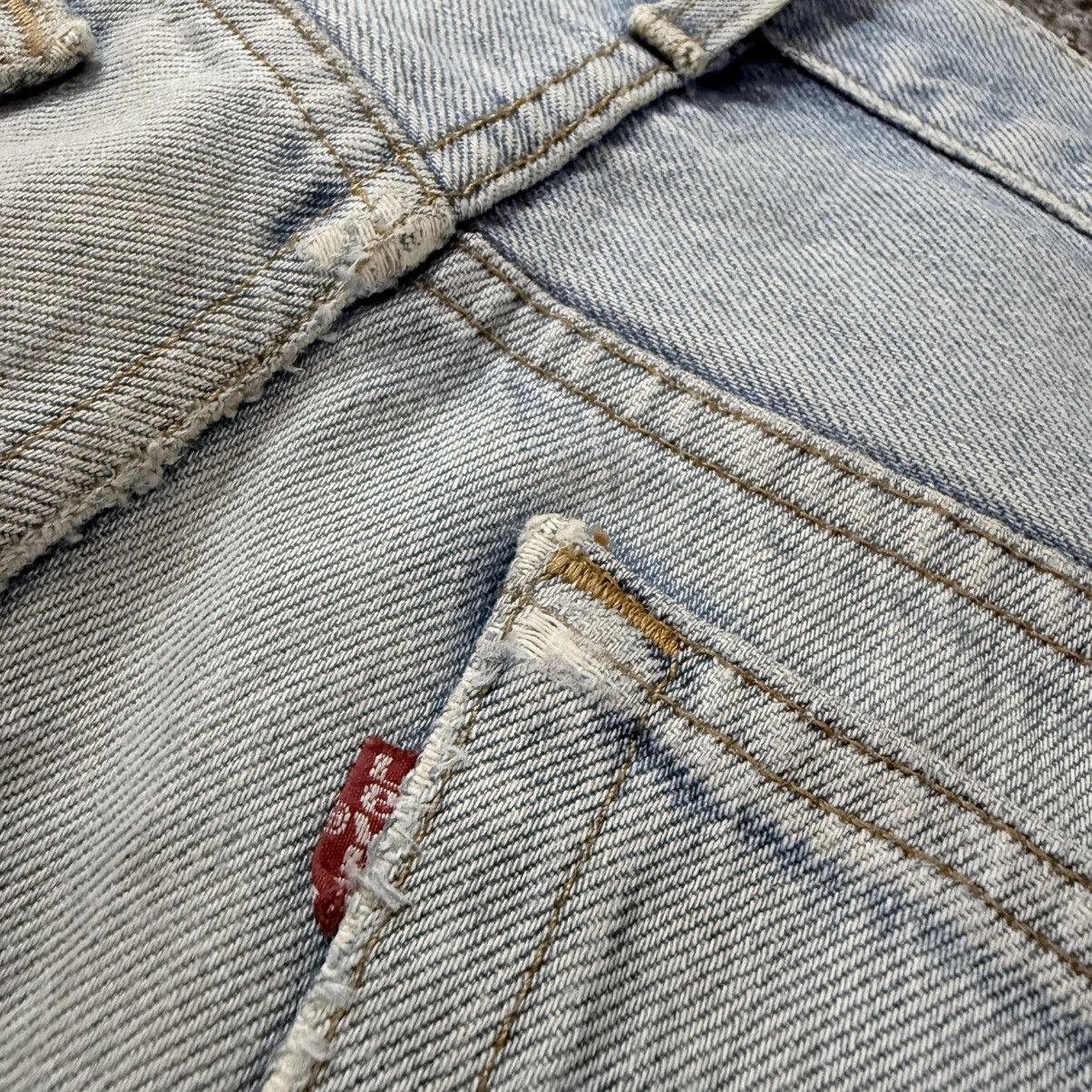 Levi's Vintage Clothing Vintage Heavy Destroyed Grunge Levis 501 Dirty Washed Denim Size US 33 - 10 Thumbnail