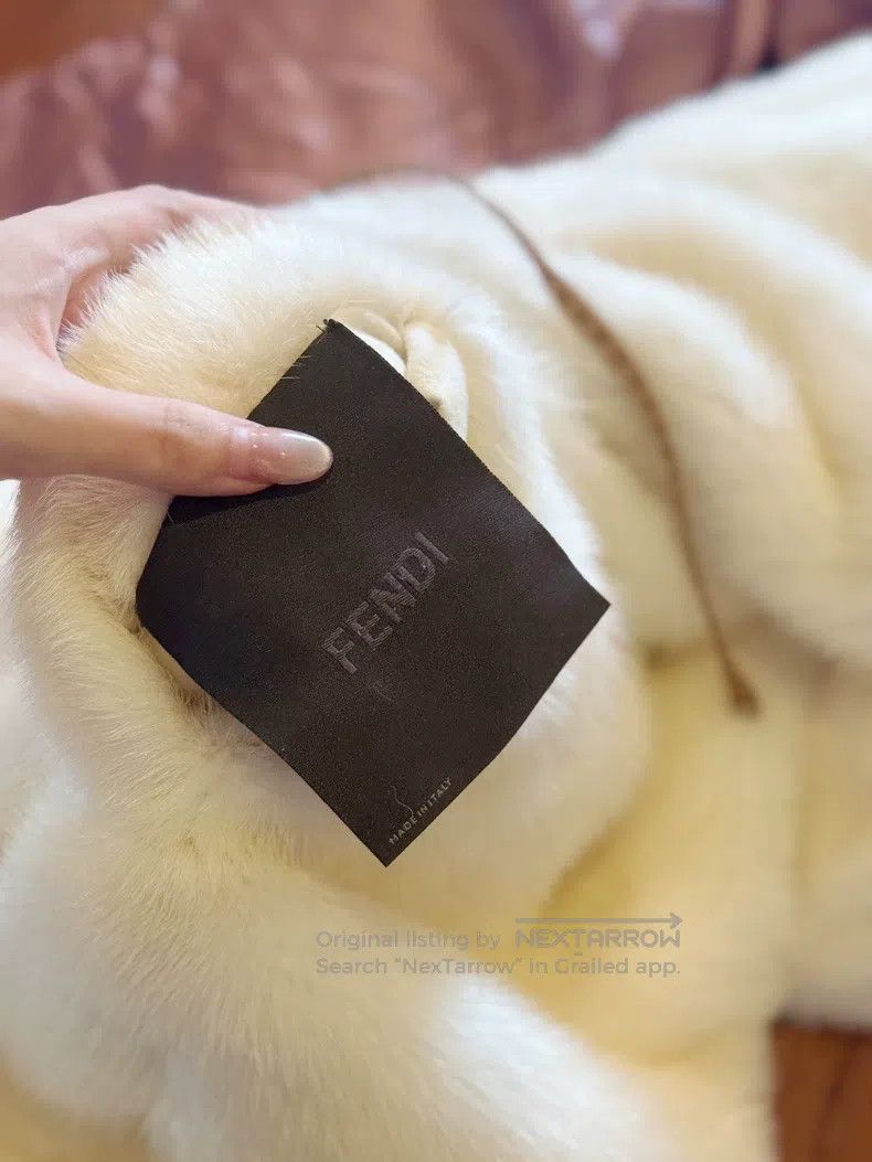Fendi Fendi Off-White Mink Fur Size XS / US 0-2 / IT 36-38 - 3 Thumbnail