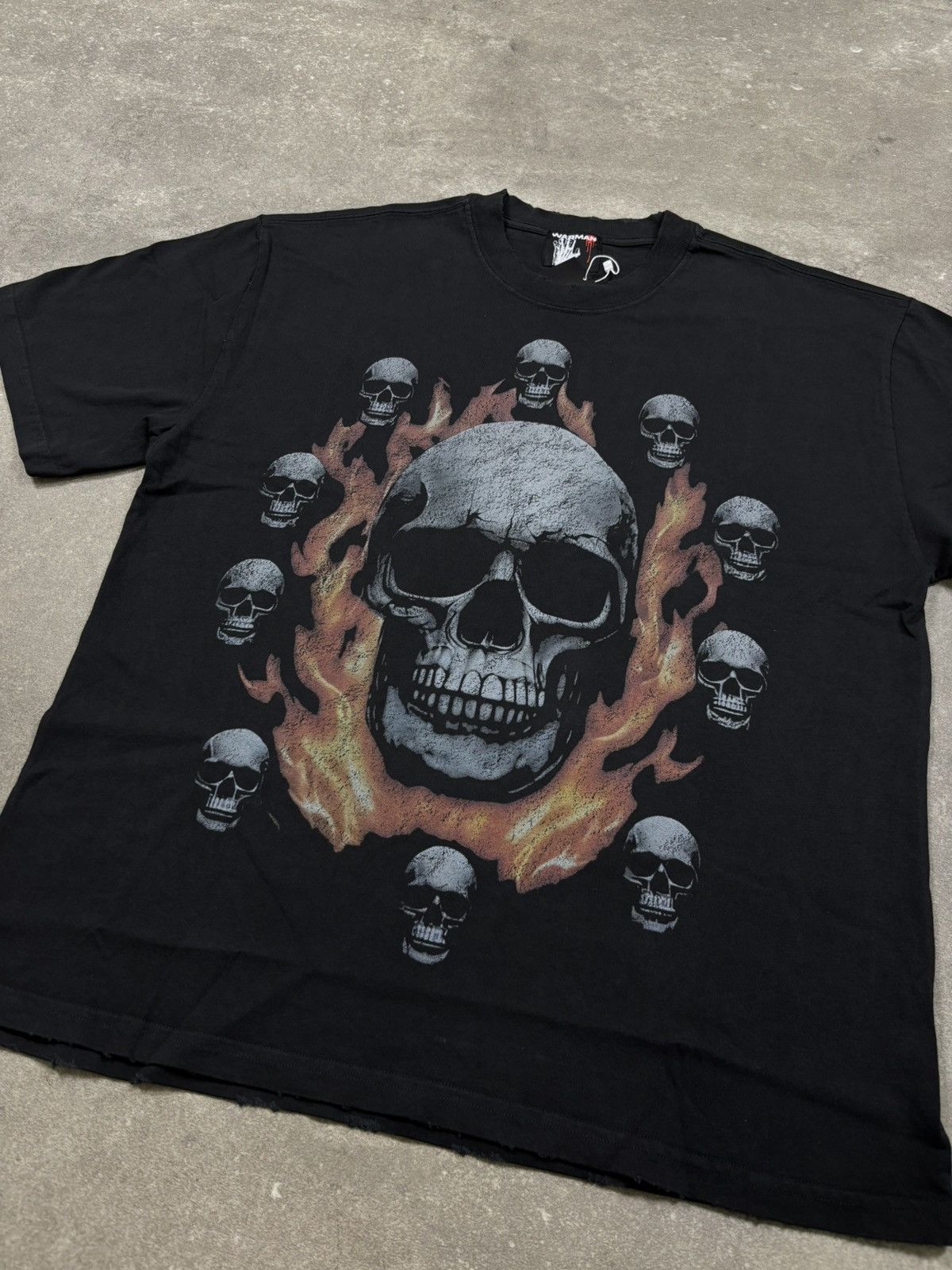 Vintage Warman Fire Circle Skulls Graphic T-Shirt, Washed Black Size US XL / EU 56 / 4 - 3 Thumbnail