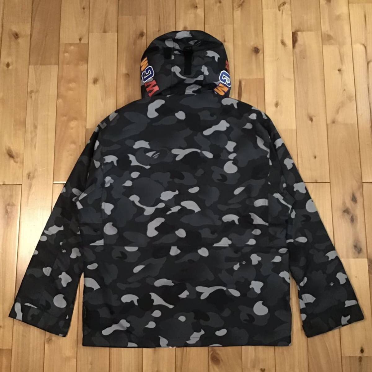 Bape BAPE GRADATION CAMO SHARK HOODIE MASK JACKET a bathing ape Size US M / EU 48-50 / 2 - 6 Thumbnail