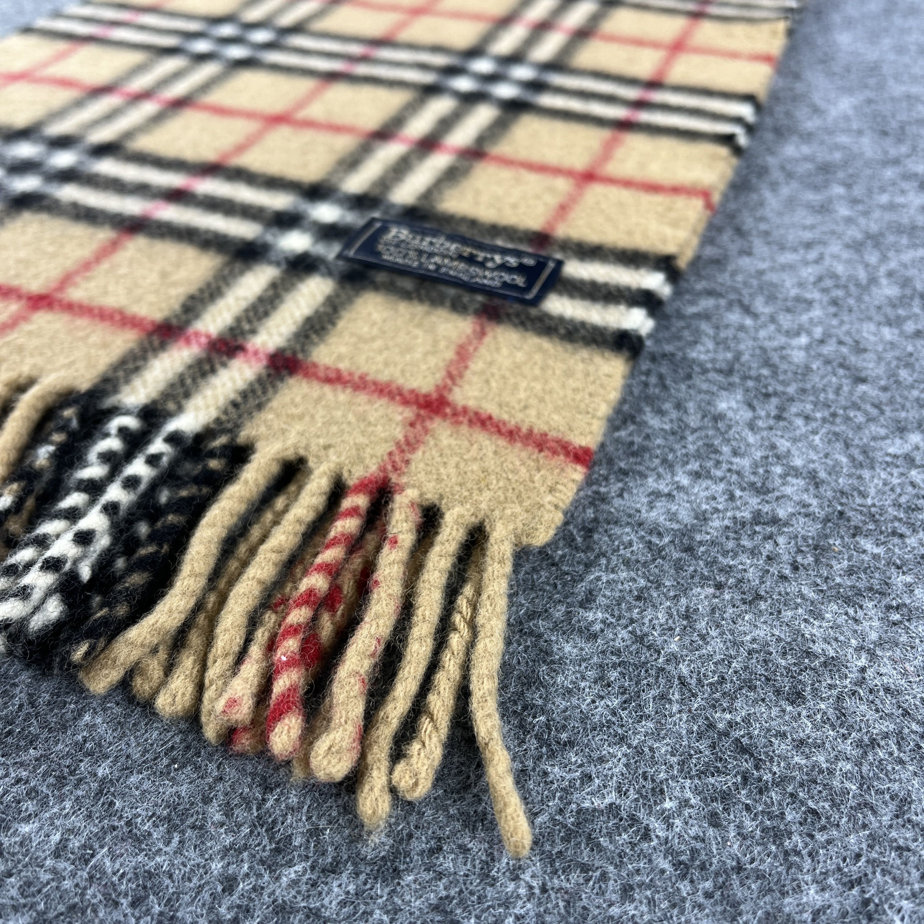 Burberry Burberrys Scarf / Muffler / Neckwear T1489 Size ONE SIZE - 7 Thumbnail