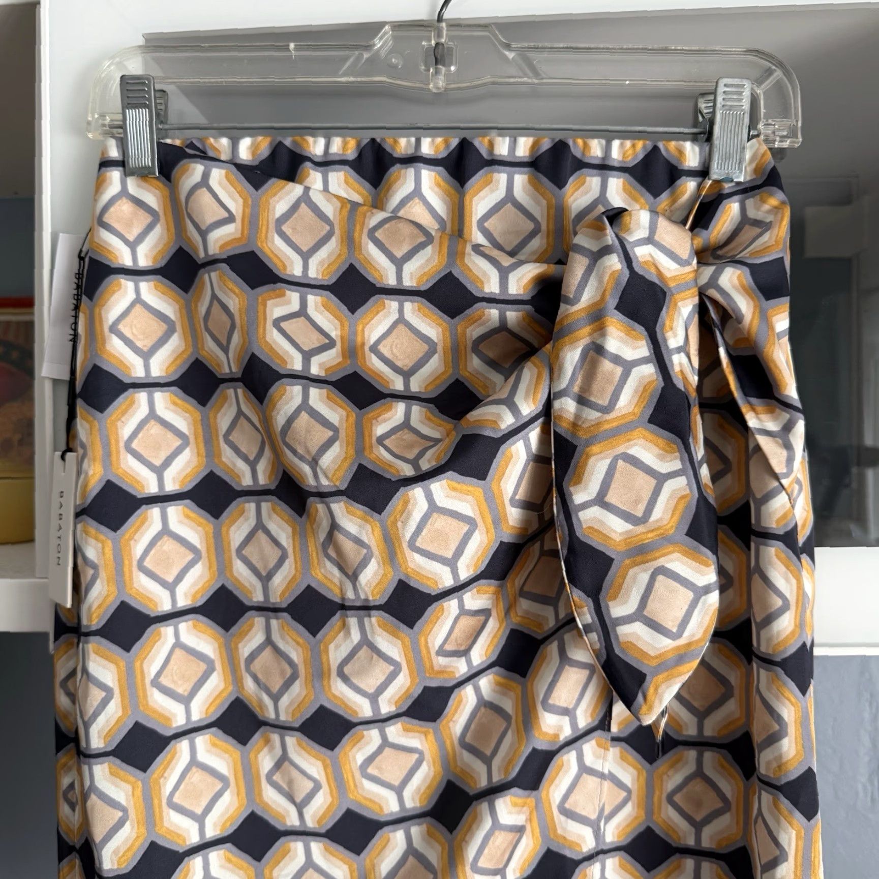 Aritzia Aritzia Babaton Bello Sarong Style Midi Skirt Mustard/Pure Indigo Size 4) Size 27" / US 4 / IT 40 - 4 Thumbnail