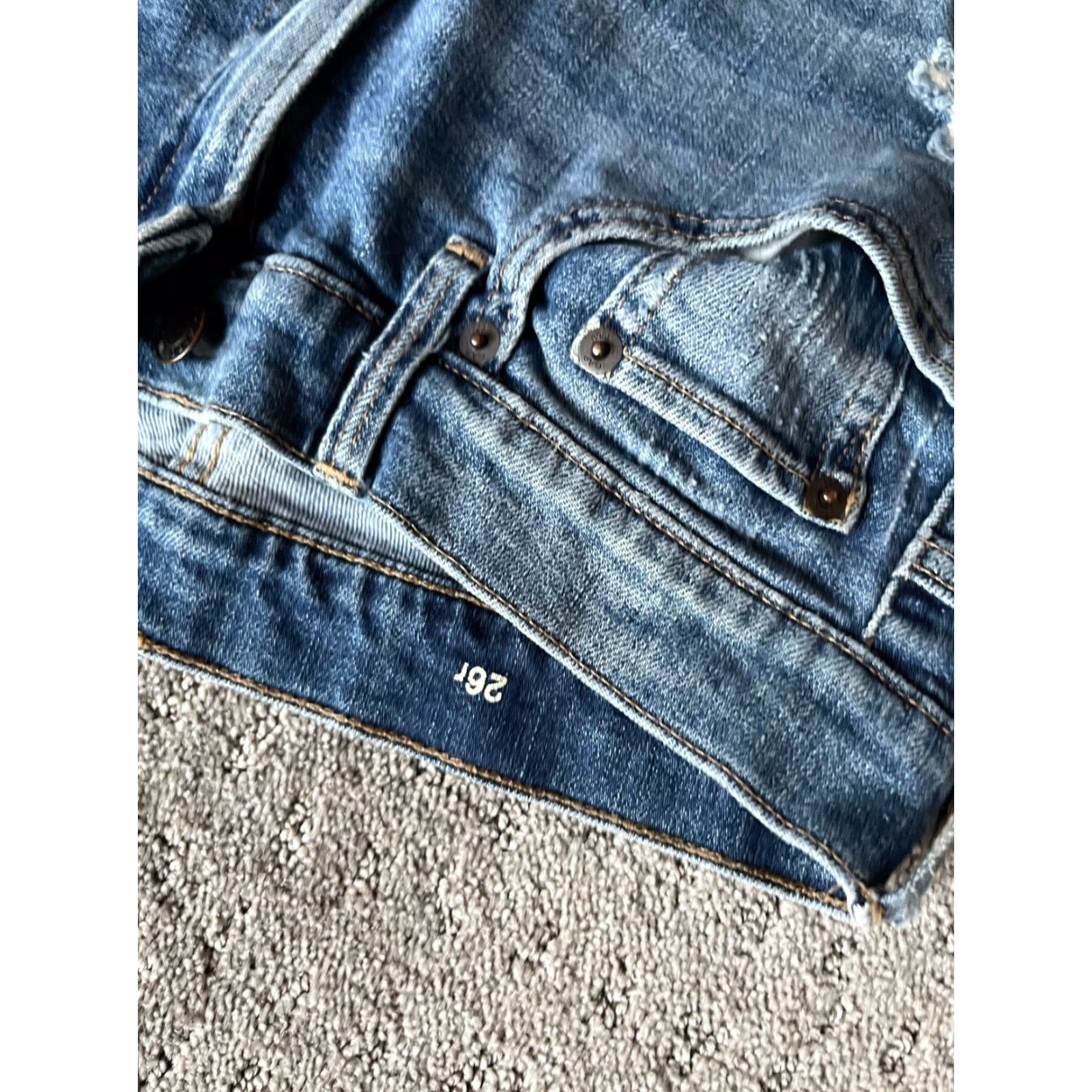 Gap Gap Jeans 1969 Womens Mid Rise Straight Distressed Stone Wash Blue Denim Size 26" / US 2 / IT 38 - 5 Thumbnail