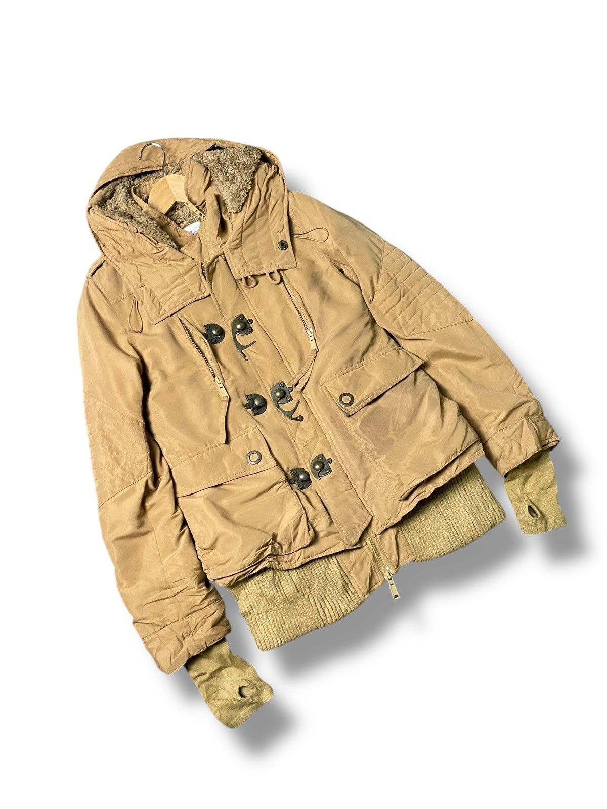 If Six Was Nine × Japanese Brand × Le Grande Bleu (L.G.B.) SLY Military Amelia Brand Fur Jacket (64) Size US XXS / EU 40 - 4 Thumbnail