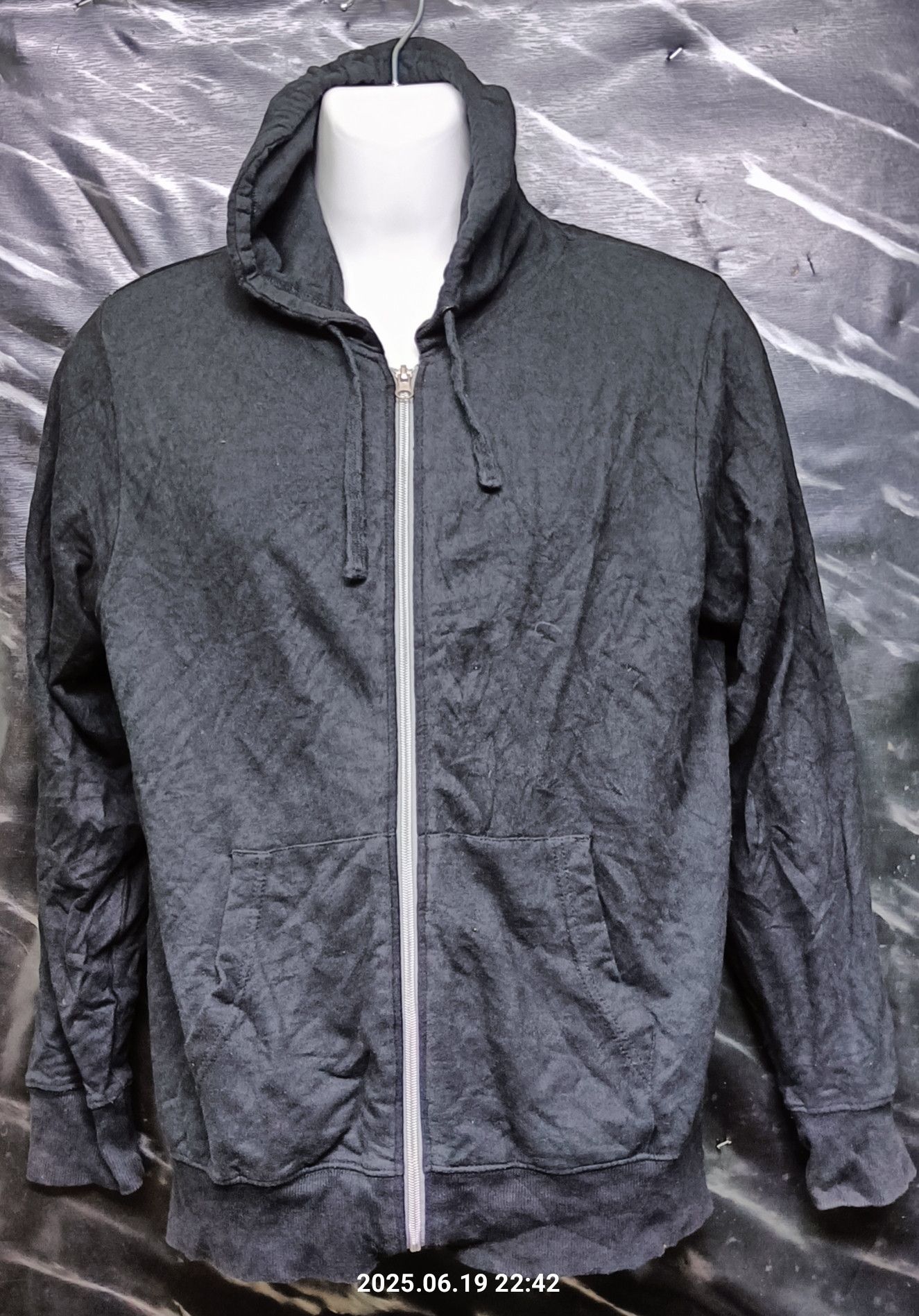 Used Future No brand item bundle Size US L / EU 52-54 / 3 - 1 Thumbnail