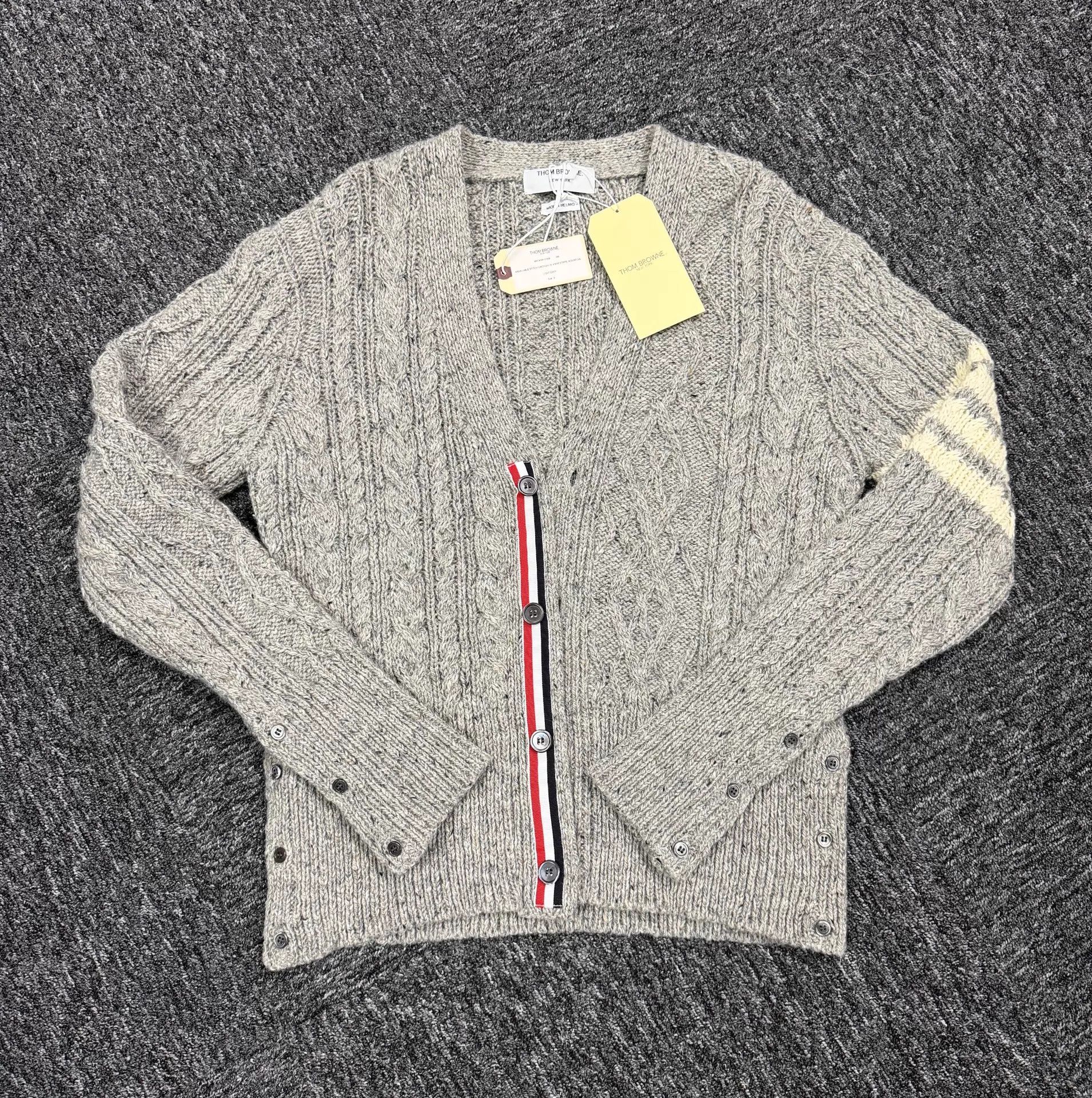 Thom Browne Thom Browne 4-Bar Light Gray Cardigan Size 3 Size US L / EU 52-54 / 3 - 3 Thumbnail