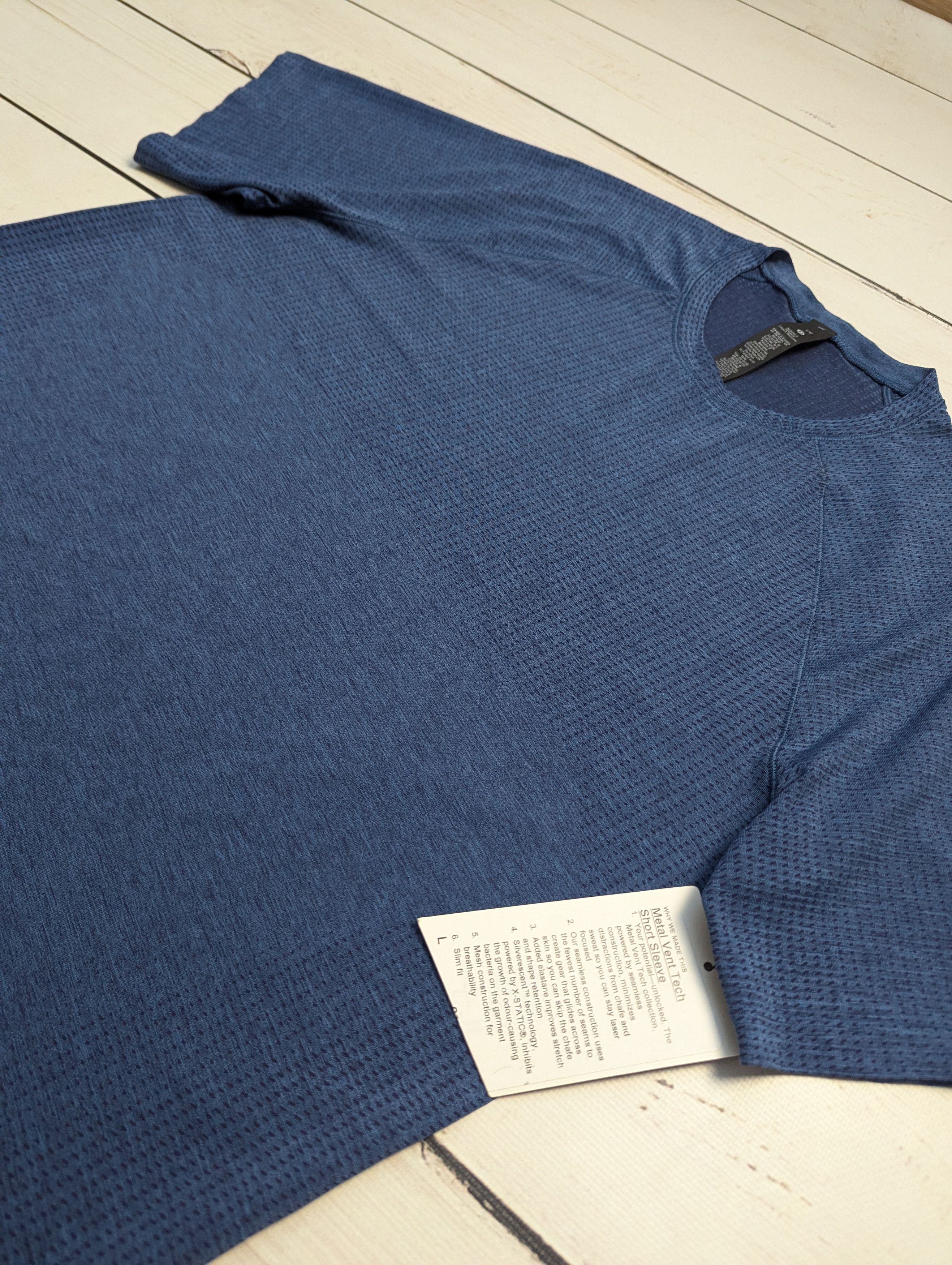 Lululemon Lululemon Metal Tech Vent Short Sleeve Large Size US L / EU 52-54 / 3 - 11 Thumbnail
