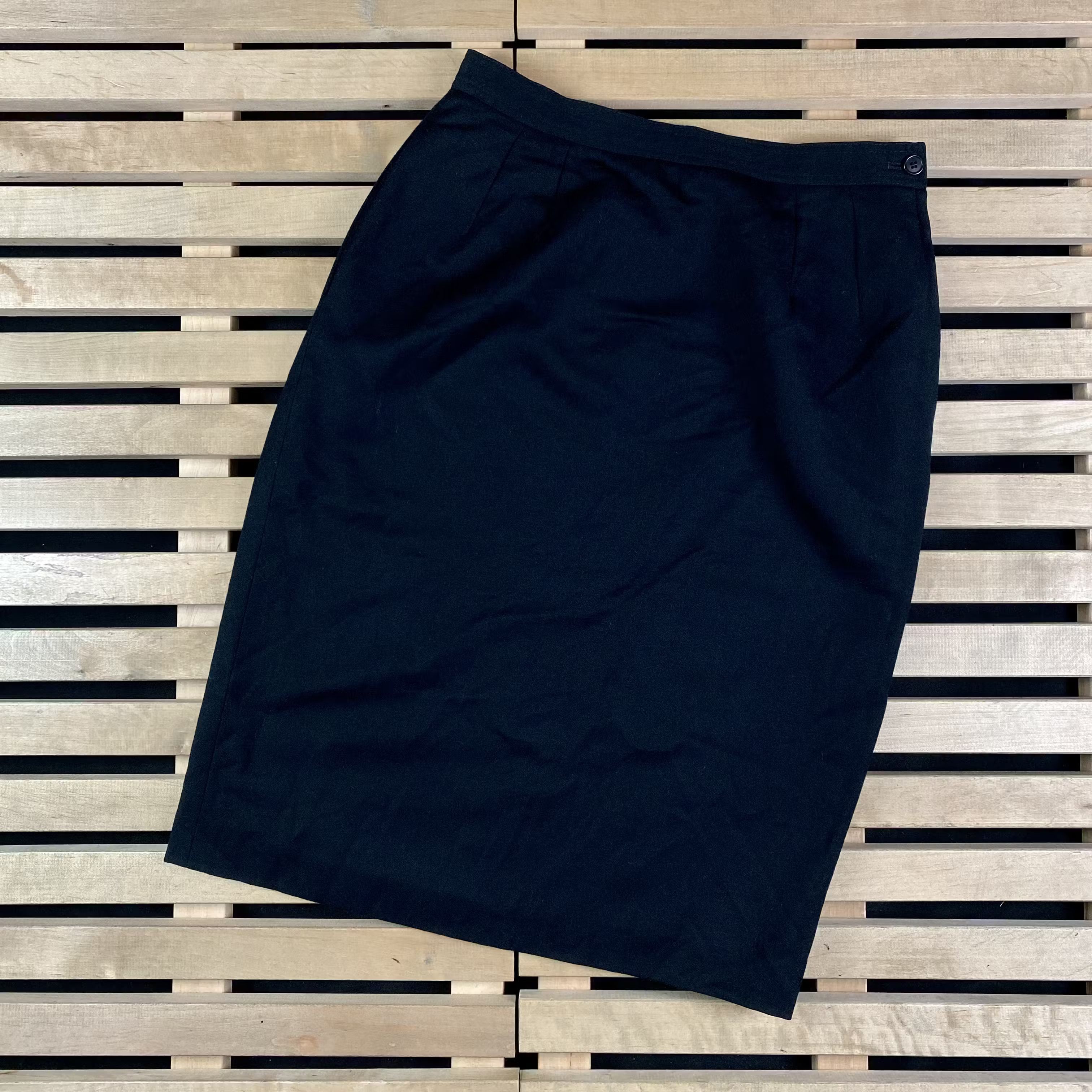 Valentino × Vintage Womens Wool Skirt Valentino Vintage Size 44/10 Size 32" / US 10 / IT 46 - 1 Thumbnail
