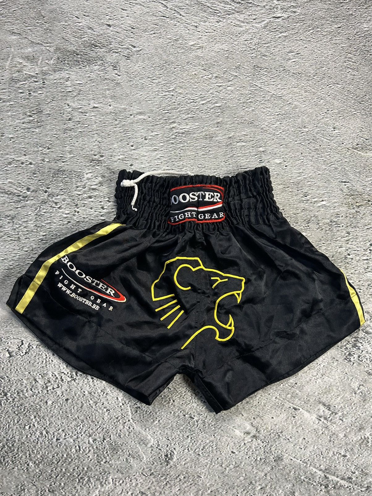 Vintage Vintage Muay Thai Boxing shorts black Y2K big logo Size US 34 / EU 50 - 1 Thumbnail