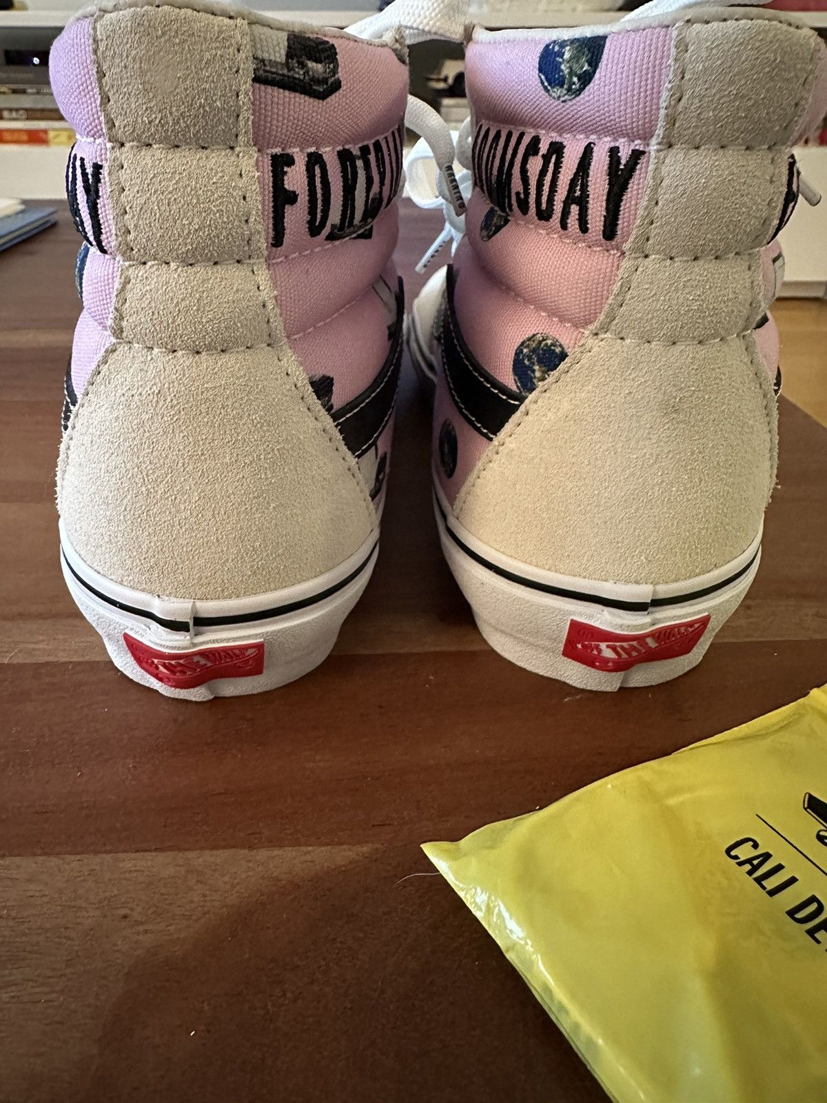 Vans Vans Vault Sk8-Hi LX (7.5) Size US 7.5 / EU 40-41 - 3 Thumbnail