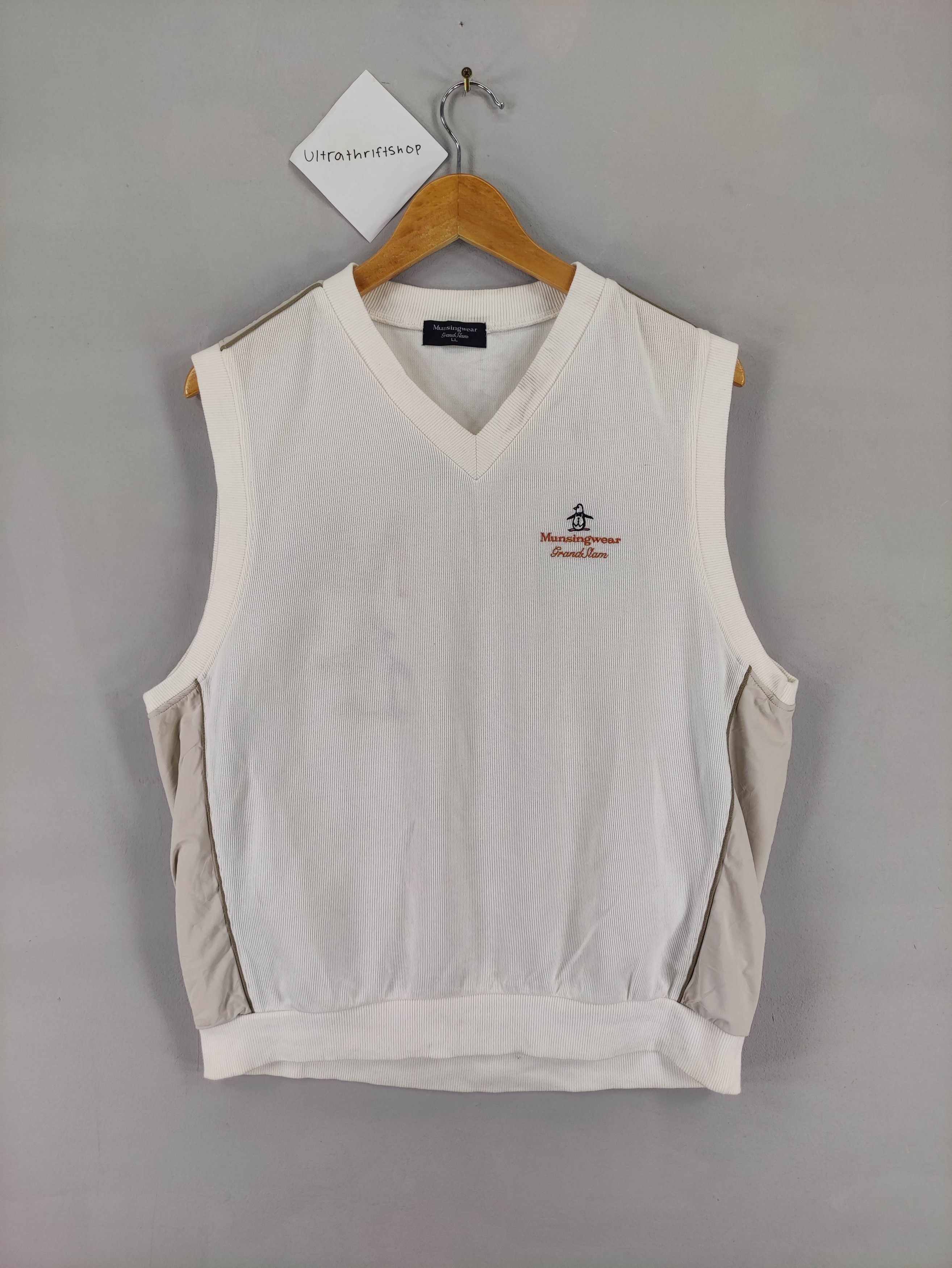 Japanese Brand Vintage Mungsing Wear Vest Big Logo Size US L / EU 52-54 / 3 - 1 Thumbnail