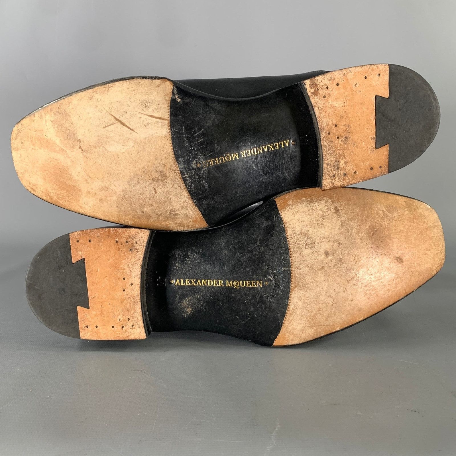 Alexander McQueen ALEXANDER MCQUEEN Size 8 Black Leather Chelsea Boots Size US 8 / EU 41 - 6 Thumbnail