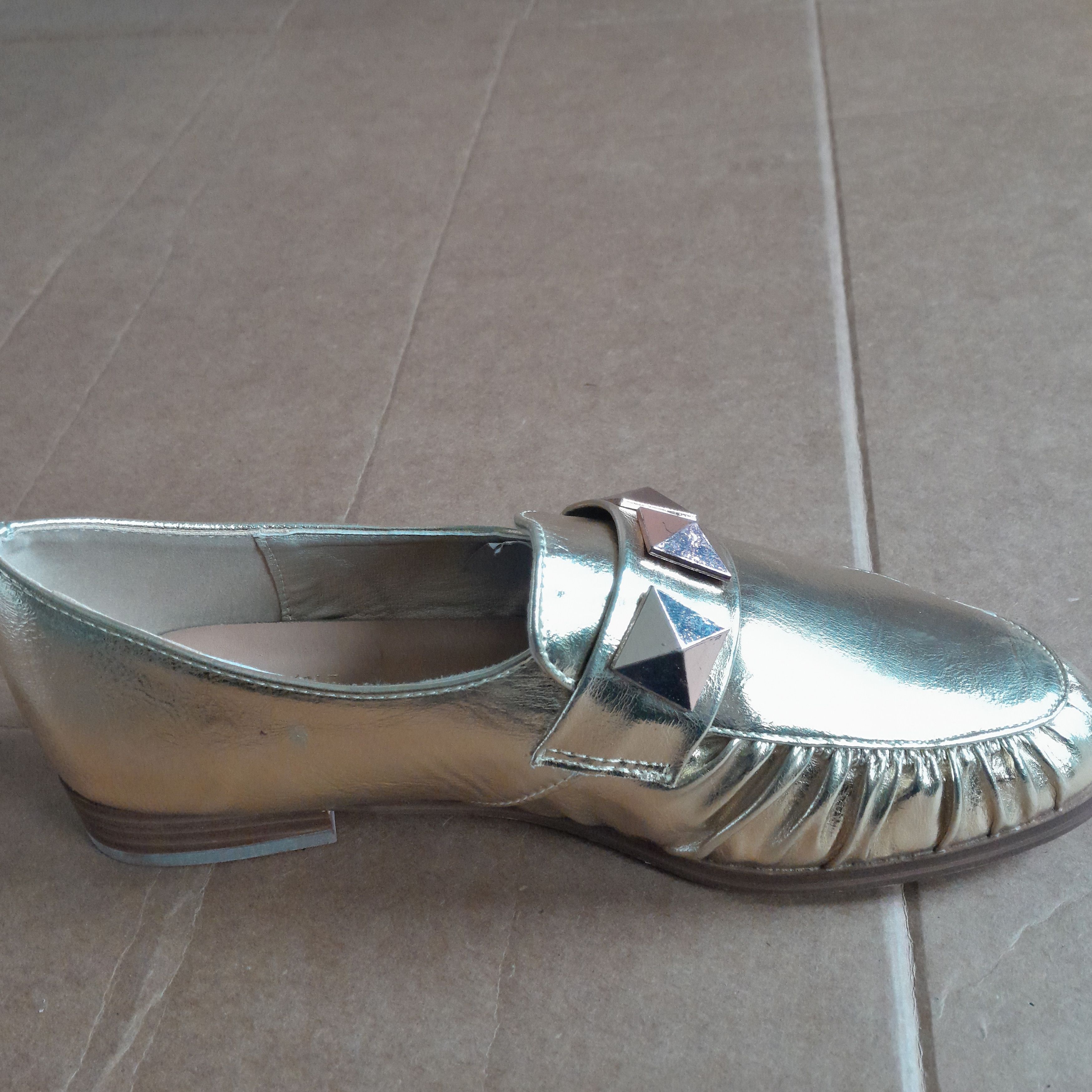 Other Catherine Malandrino Women’s Shoes Gold Loafer Slip On Size US 8 / IT 38 - 5 Thumbnail